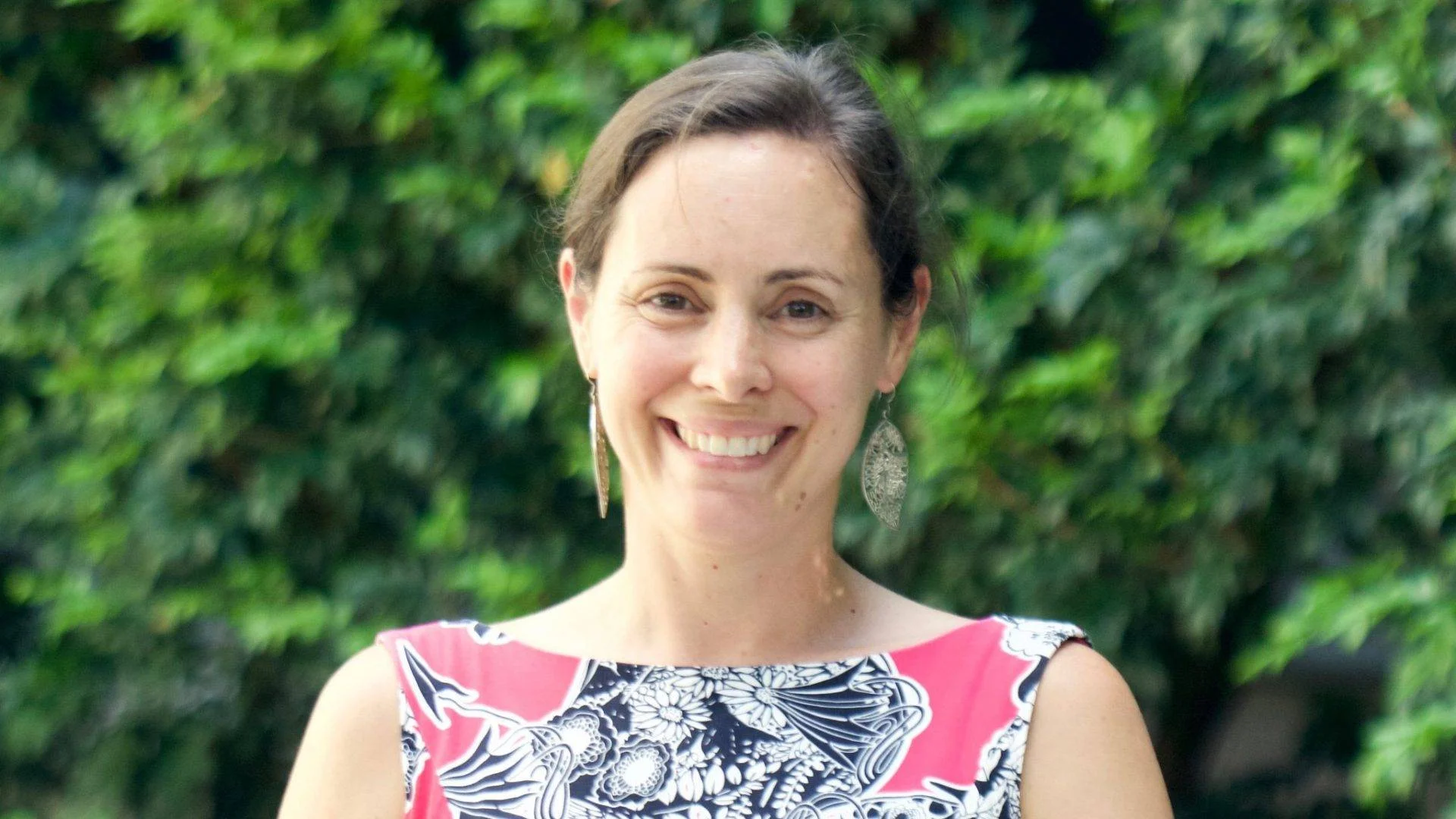 rebecca-baxter-osteopath-at-brisbane-osteopathy-centre-1920x1080.jpg