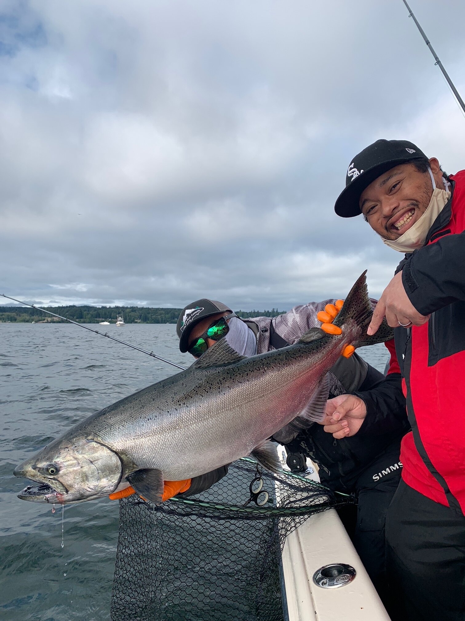 salmon fishing trips seattle