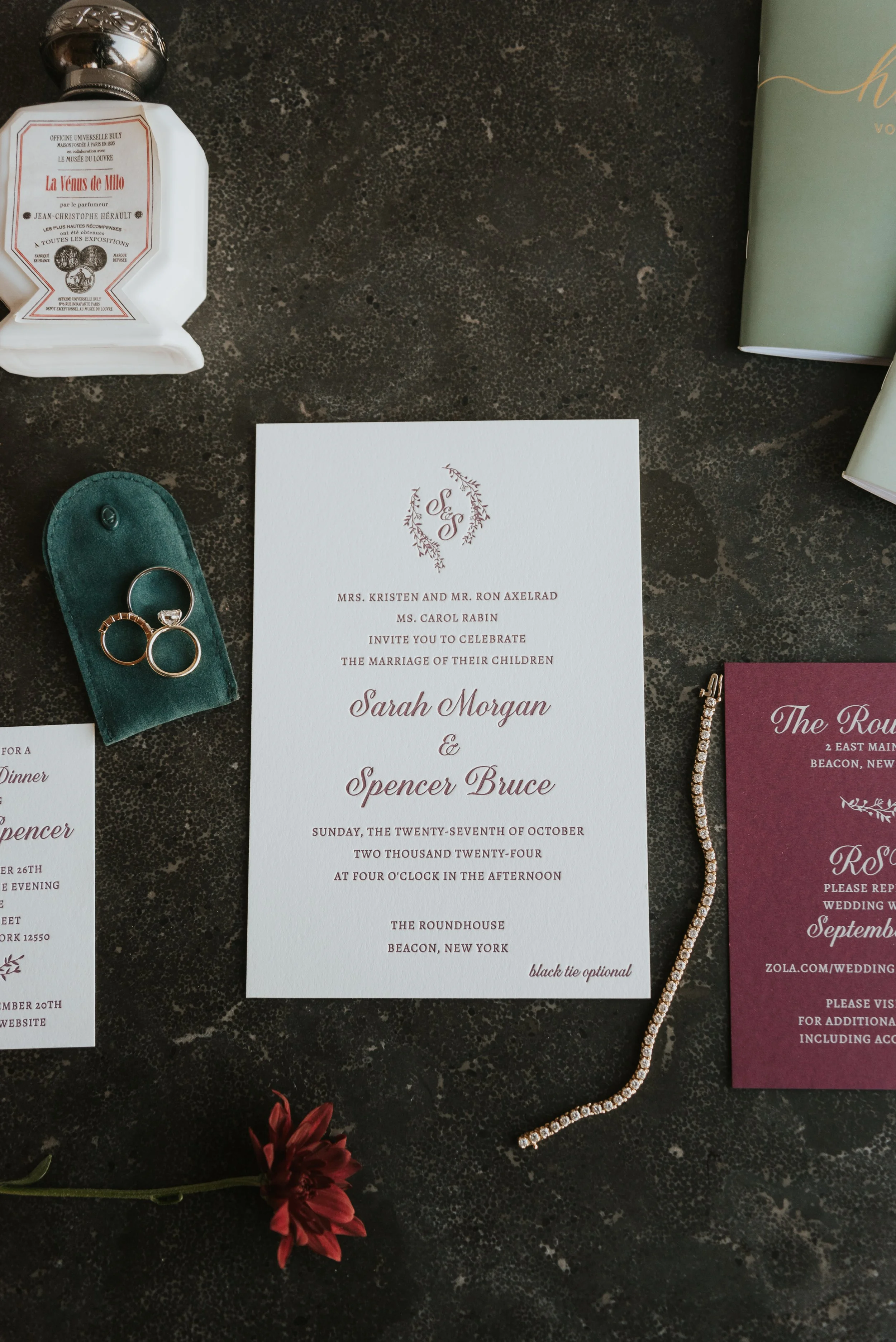 SARAH-SPENCER-FALL-WEDDING-AT-THE-ROUNDHOUSE_PHOTOS_BY_MARIA_B_LUNG_0002.jpg