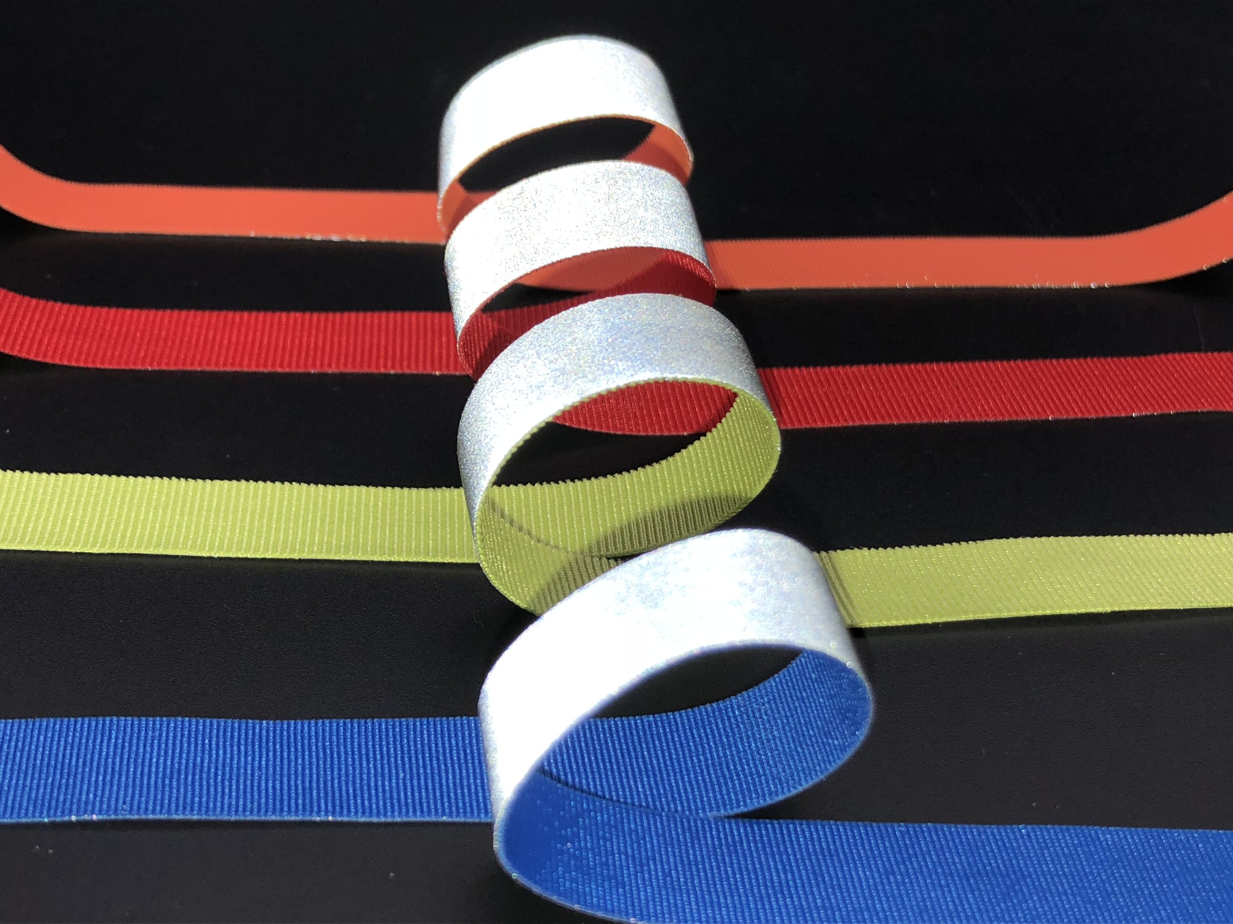 Color Elastic Reflective