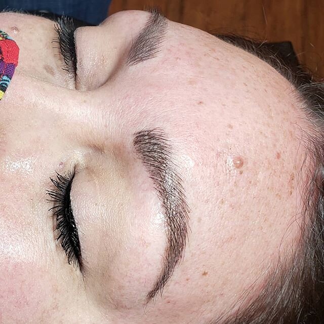 Back at it. XO eyebrows!
The long awaited second session.
#microblading #slcmicroblading #3dbrows #studioaurumslc