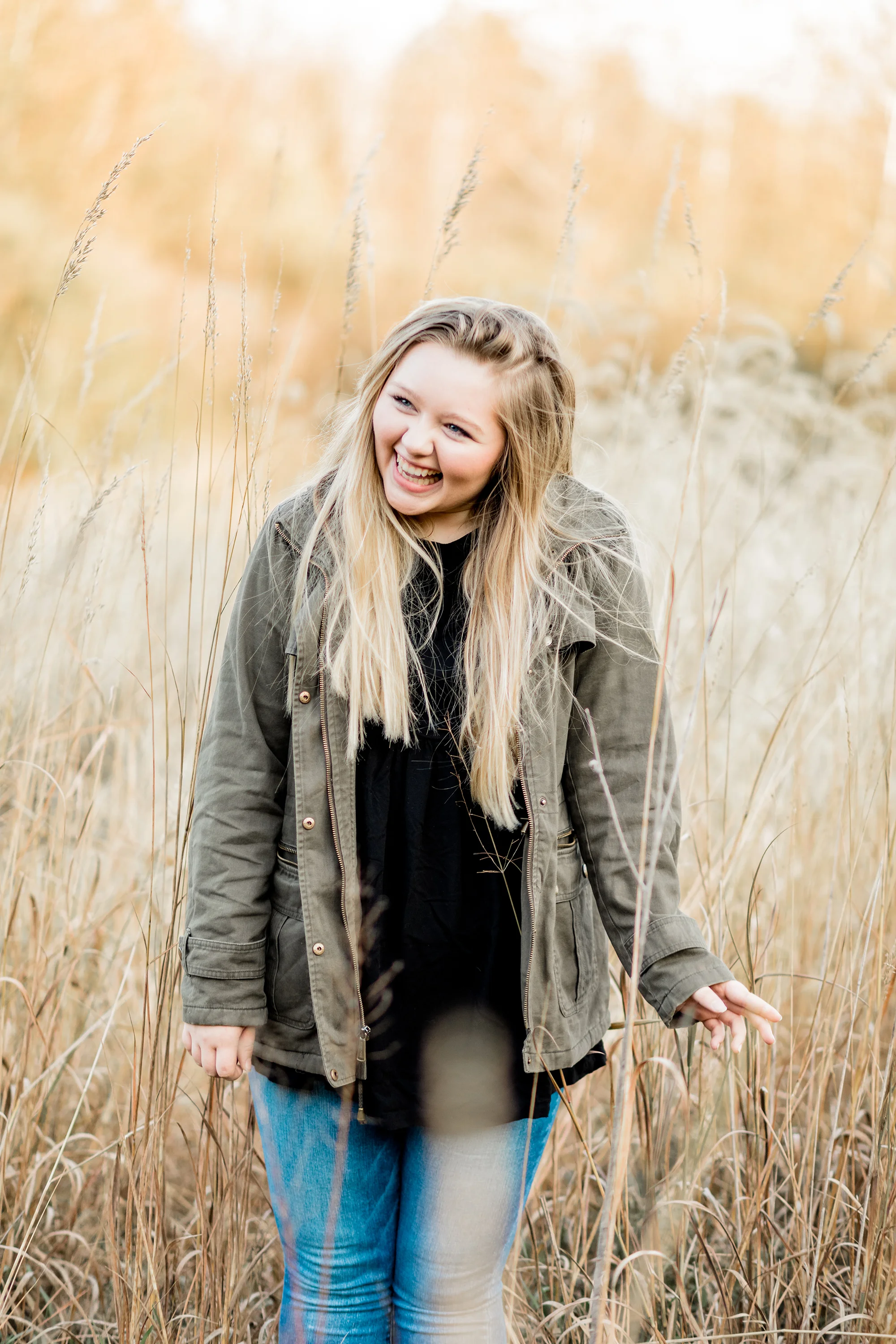 2017_Senior_Zoe_HT-9431.jpg