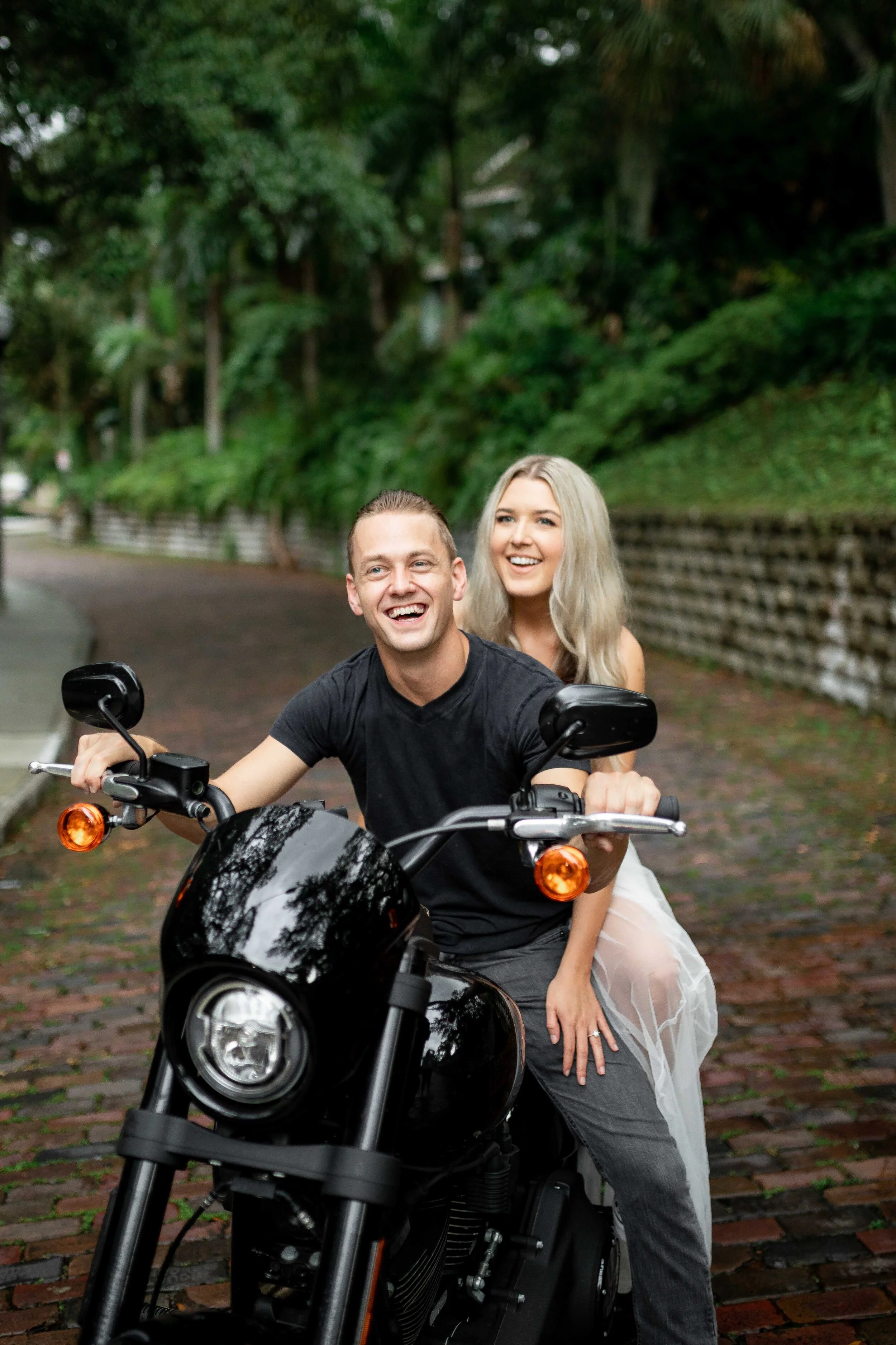 Rainy, romantic engagement session in Historic Roser Park, St. Petersburg Florida