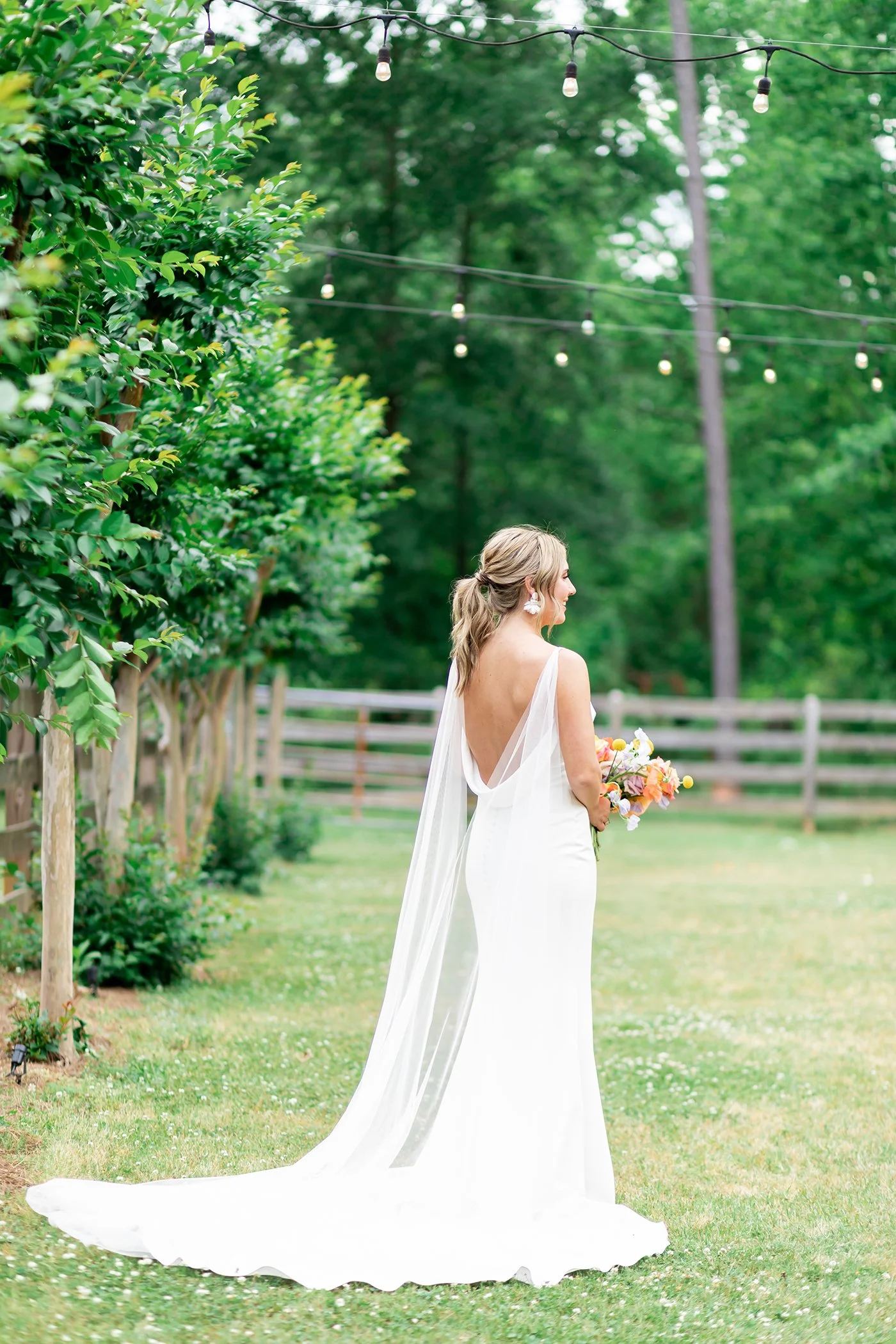 Colorful &amp; Casual Spring Wedding at Heartwood Acres, Georgia
