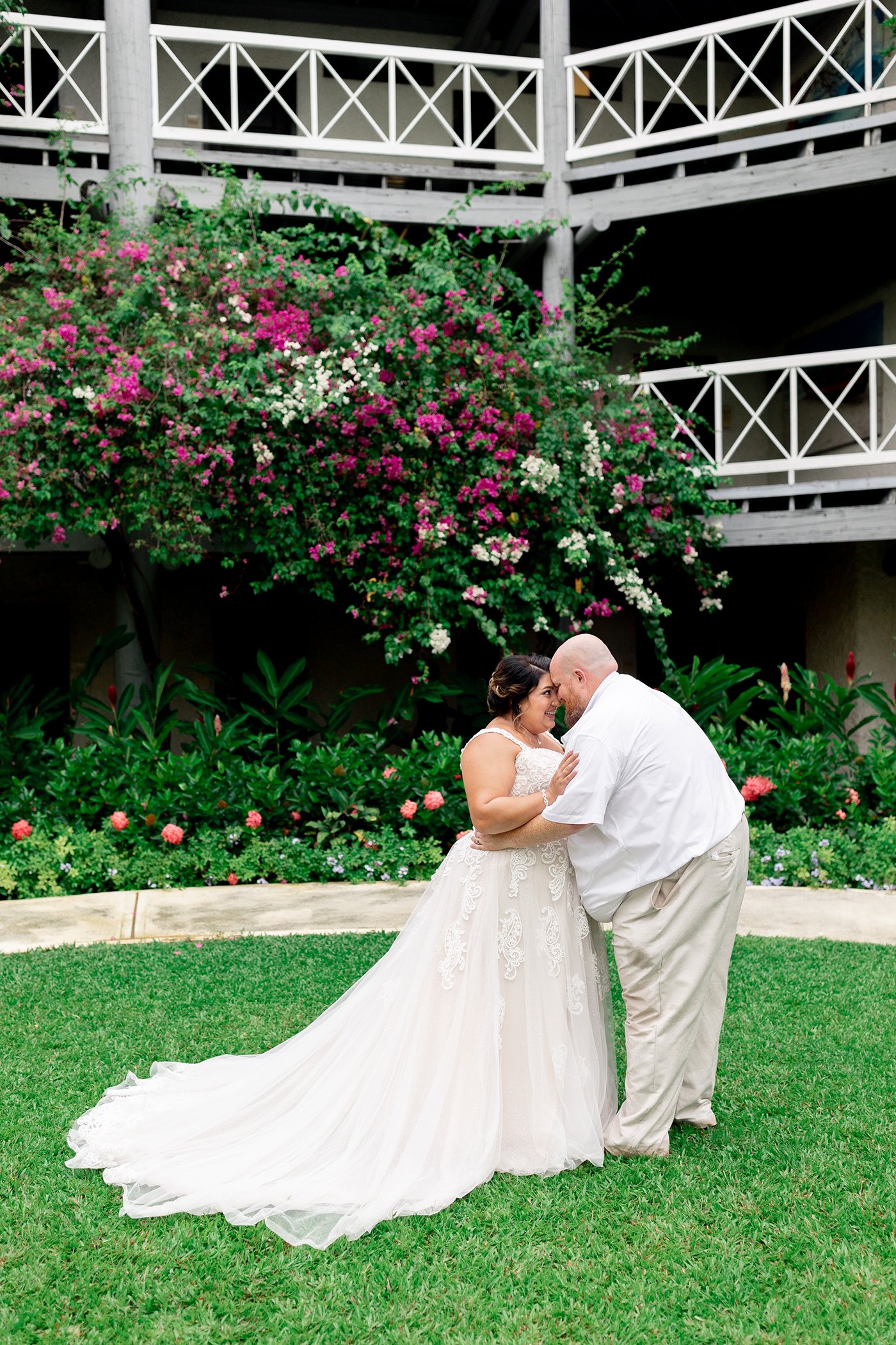 2022_AmandaJoshua_BRIDALPORTRAITS_PF-7816.JPG