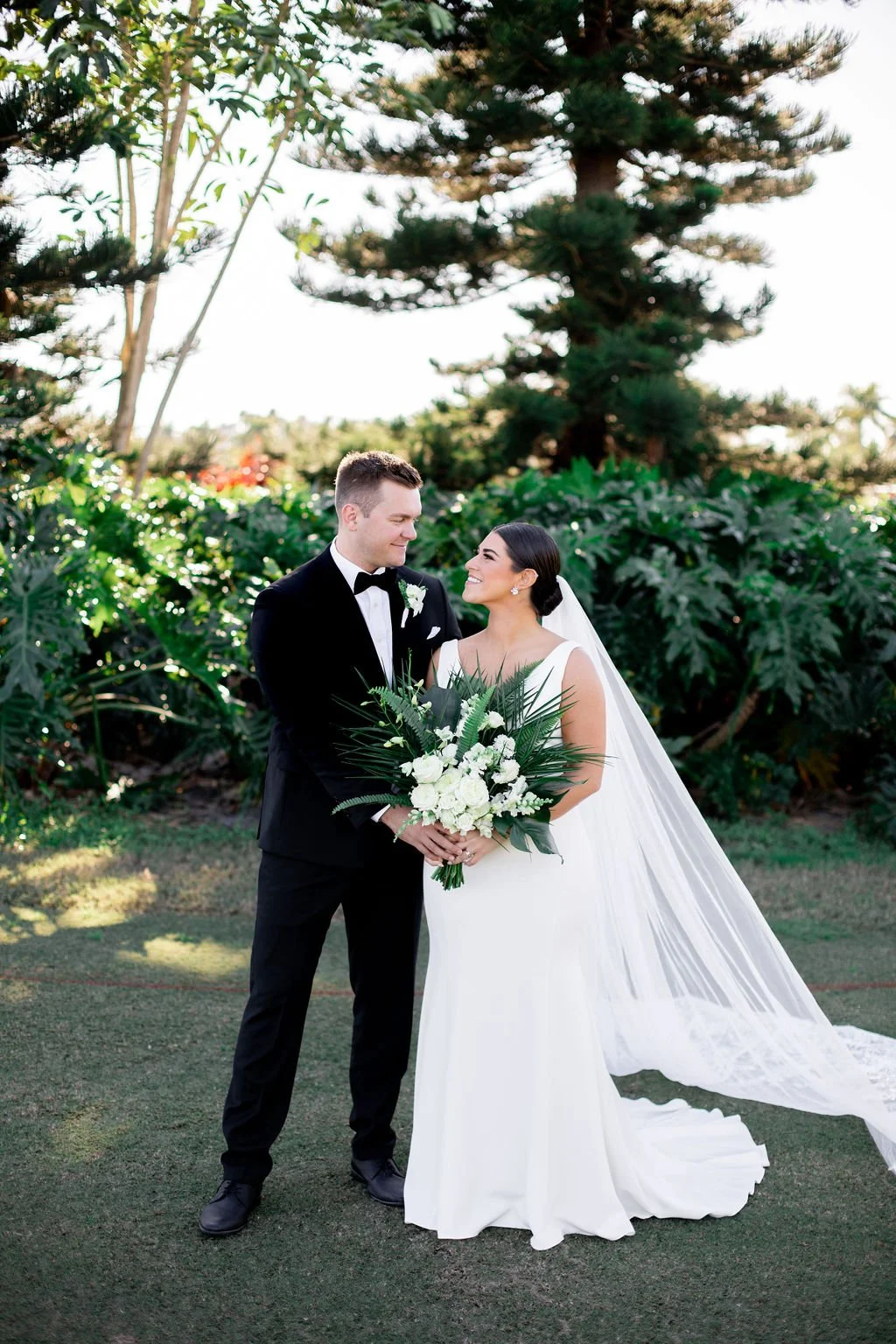Classic Black-Tie Wedding at Isla Del Sol Yacht &amp; Country Club in St Petersburg, Florida