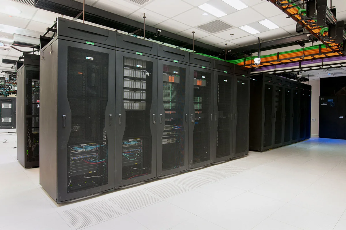 DC_Products_RacksCabinets_NetworkCabinets.jpg