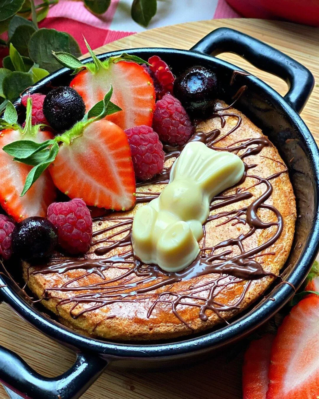 Breakfast goals 💯

Make your mornings sweeter with a hearty bowl of baked oats, fresh fruit and a drizzle of your fave JimJams spread 🤎

🤳 - @sw_melsjourney_