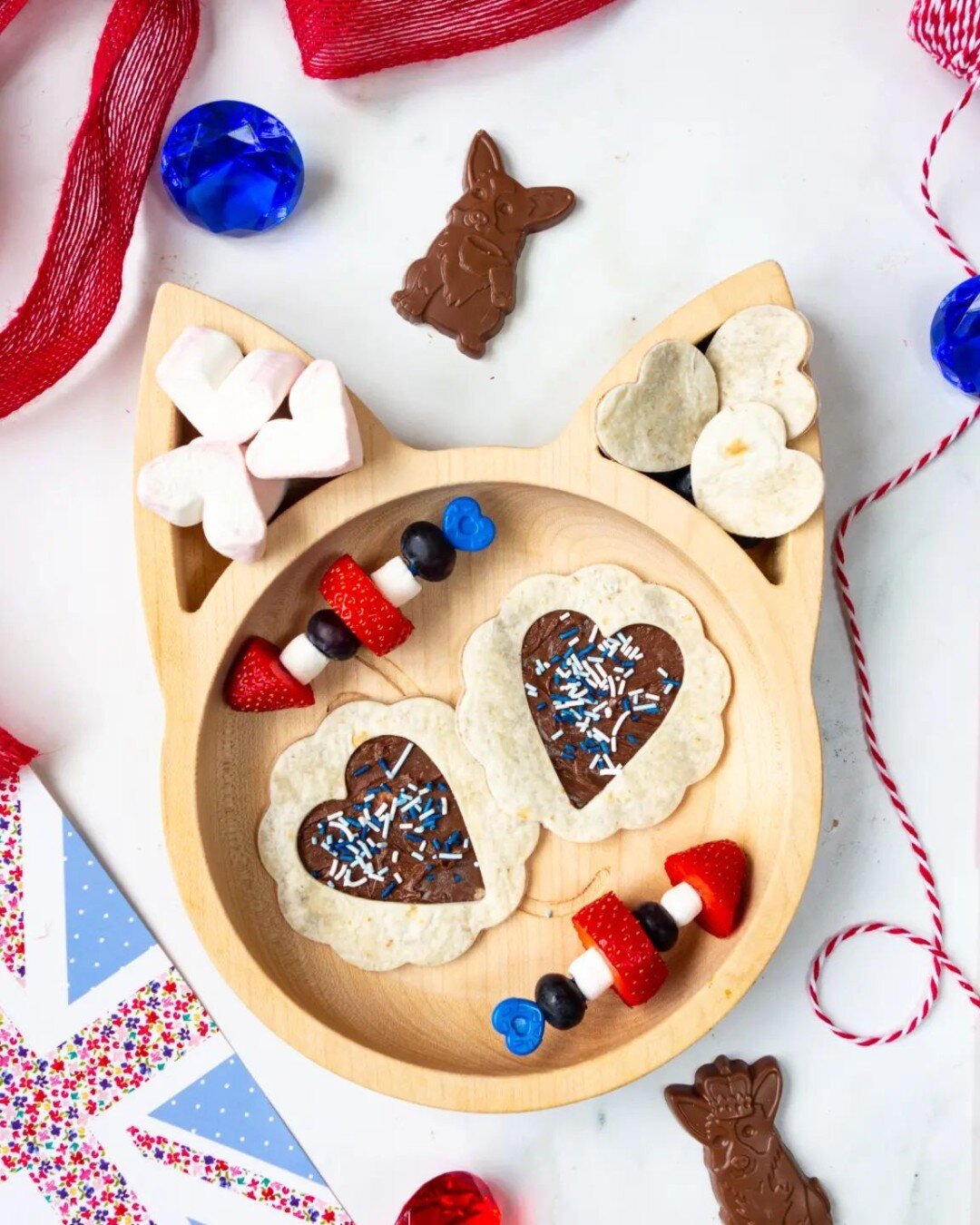 We're continuing with the Royal theme with this throwback of a Jubilee inspired snack plate courtesy of @siyas_mummys_kitchen 👑

We want to see how creative you and your family can get with your favourite flavour of JimJams! 💭

Don't forget to tag 