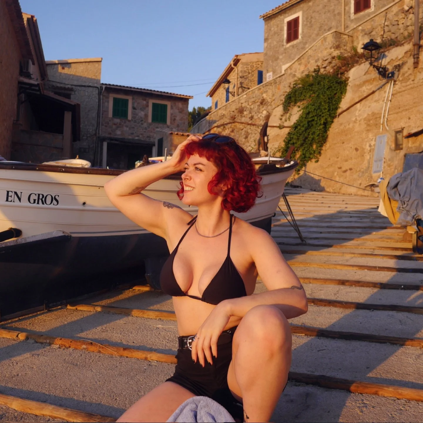 Remember the sun? I miss her.

📸 @sarahrosefarago