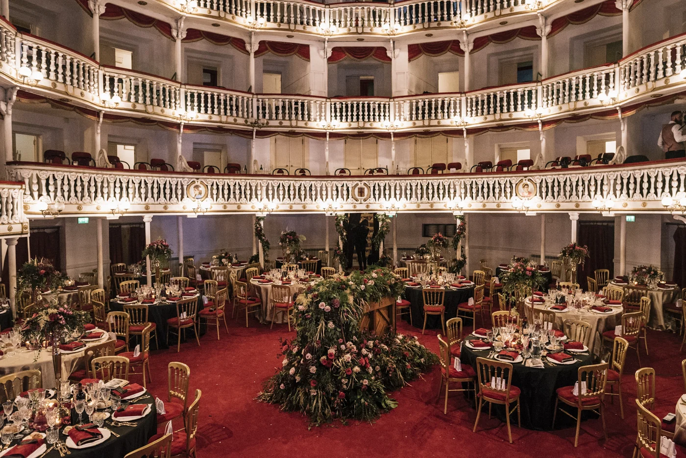 A story about love, Elisa mocci events, International Masterclass and galà dinner show. Giulia Barabani wedding planner e designer Umbria.