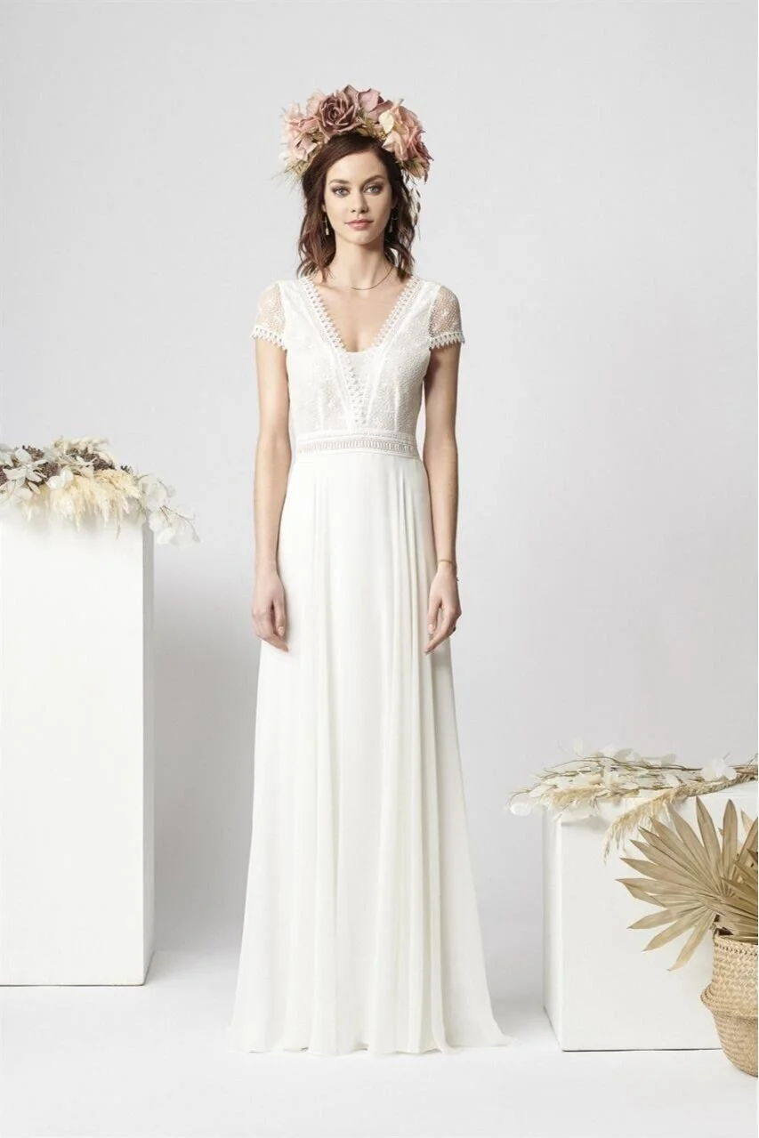 Elopement wedding dress