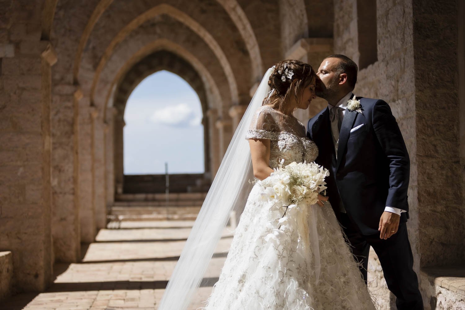 white wedding in Assisi Giulia Barabani wedding planner in Umbria