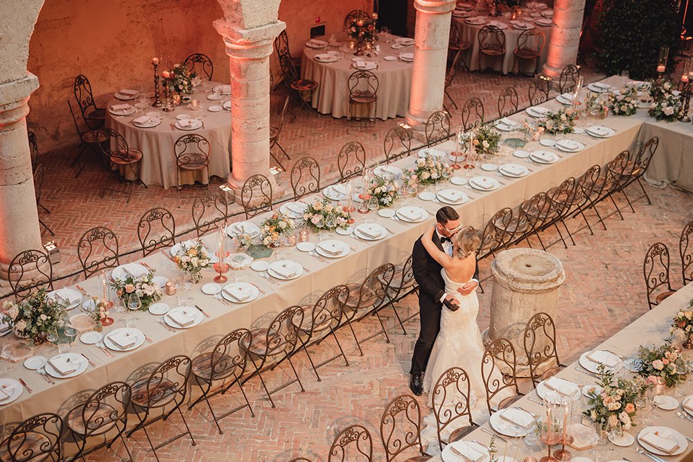 Destination wedding in Umbria abbazia di San Pietro in Valle Giulia Barabani wedding planner 