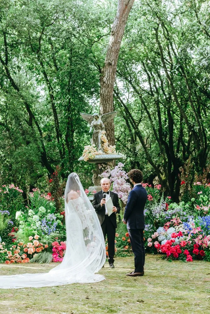 Cerimonia cattedrale dell’amore Castello di Solfagnano - Vittoria Vicky Piria e Andrea Busnelli matrimonio Umbria Giulia Barabani Luxury wedding planner 