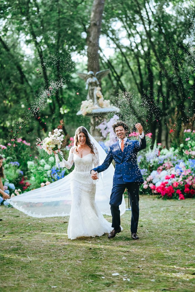 Cerimonia cattedrale dell’amore Castello di Solfagnano - Vittoria Vicky Piria e Andrea Busnelli matrimonio Umbria Giulia Barabani Luxury wedding planner 