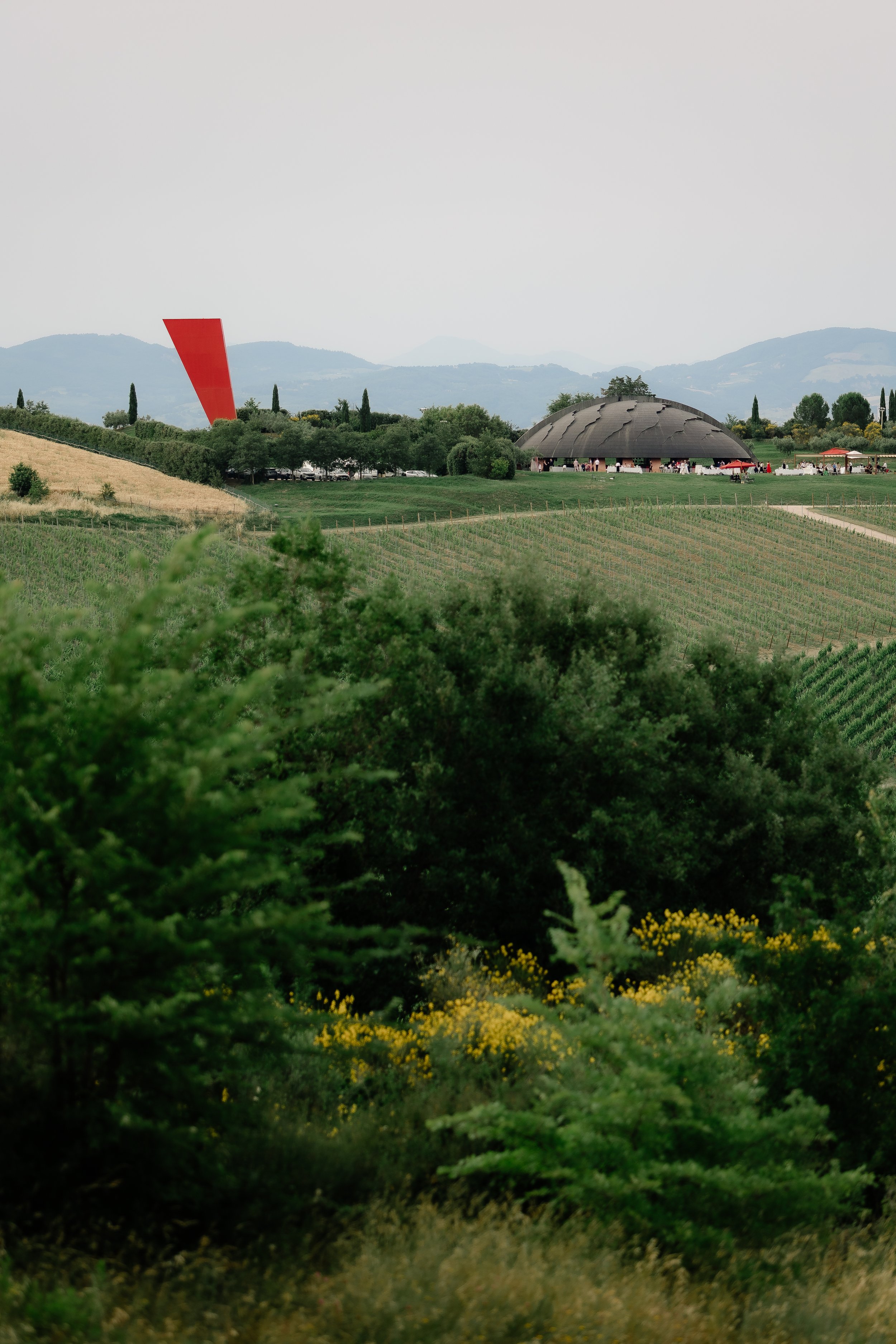 Ricevimento di nozze al Carapace Tenuta Lunelli – Matrimonio in cantina in Umbria