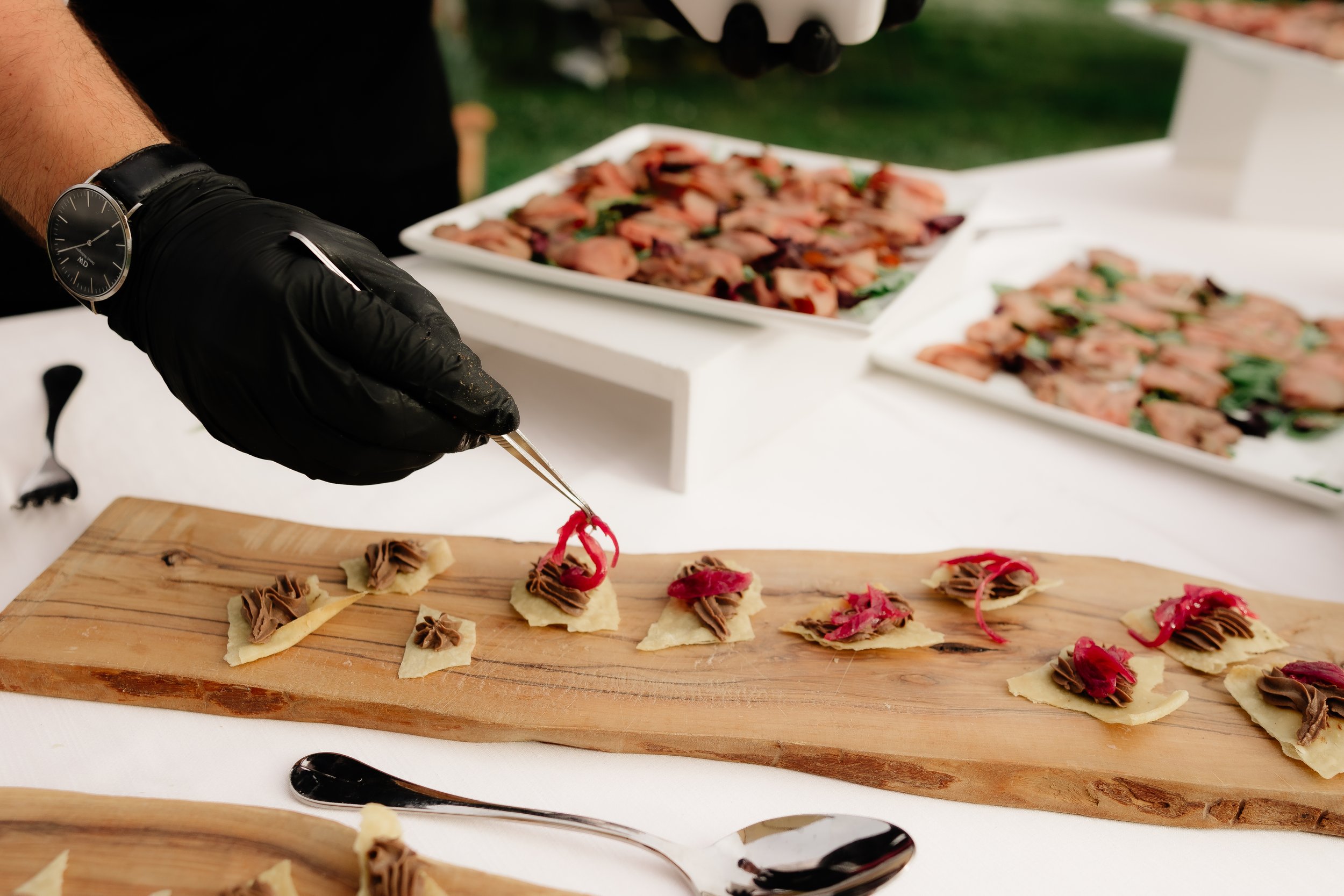 Outdoor Wedding dinner in vineyard – Umbria wedding