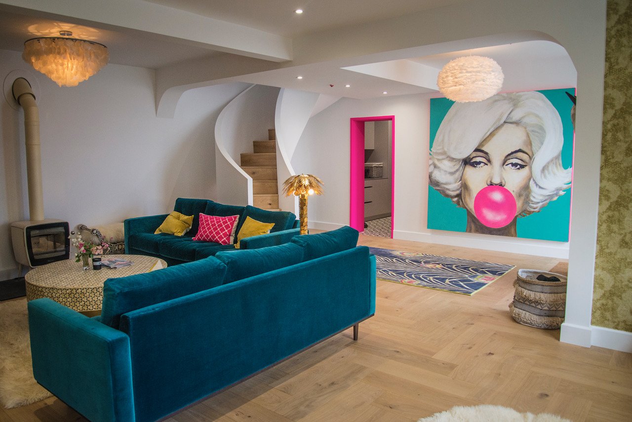 Bristol-fluorescent-1065 pink Deco Sandbanks Pink.jpeg