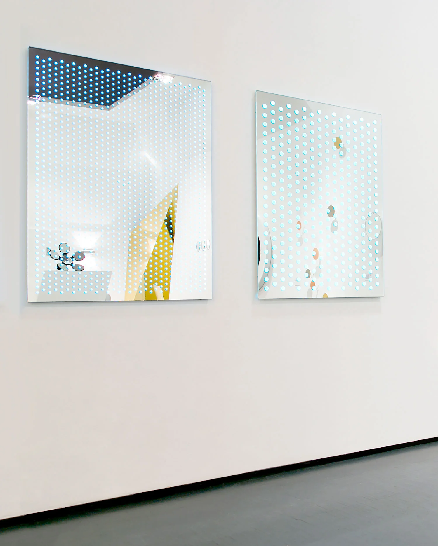 studiodannyvenlet_productdesign_dotsforreflect_1.jpg