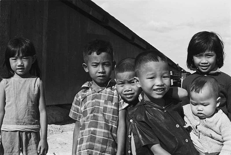 23-portraitsofvietnam-kids.jpg