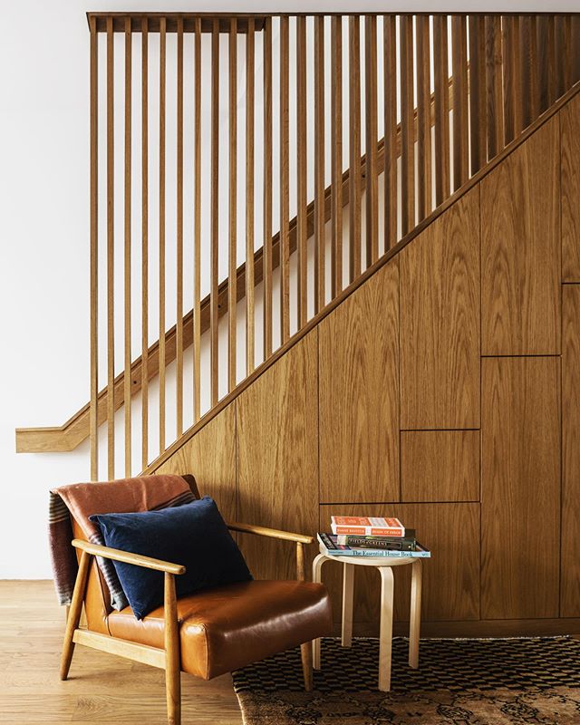 Stair moment by @studiolyonszot, styled by @miraevnine