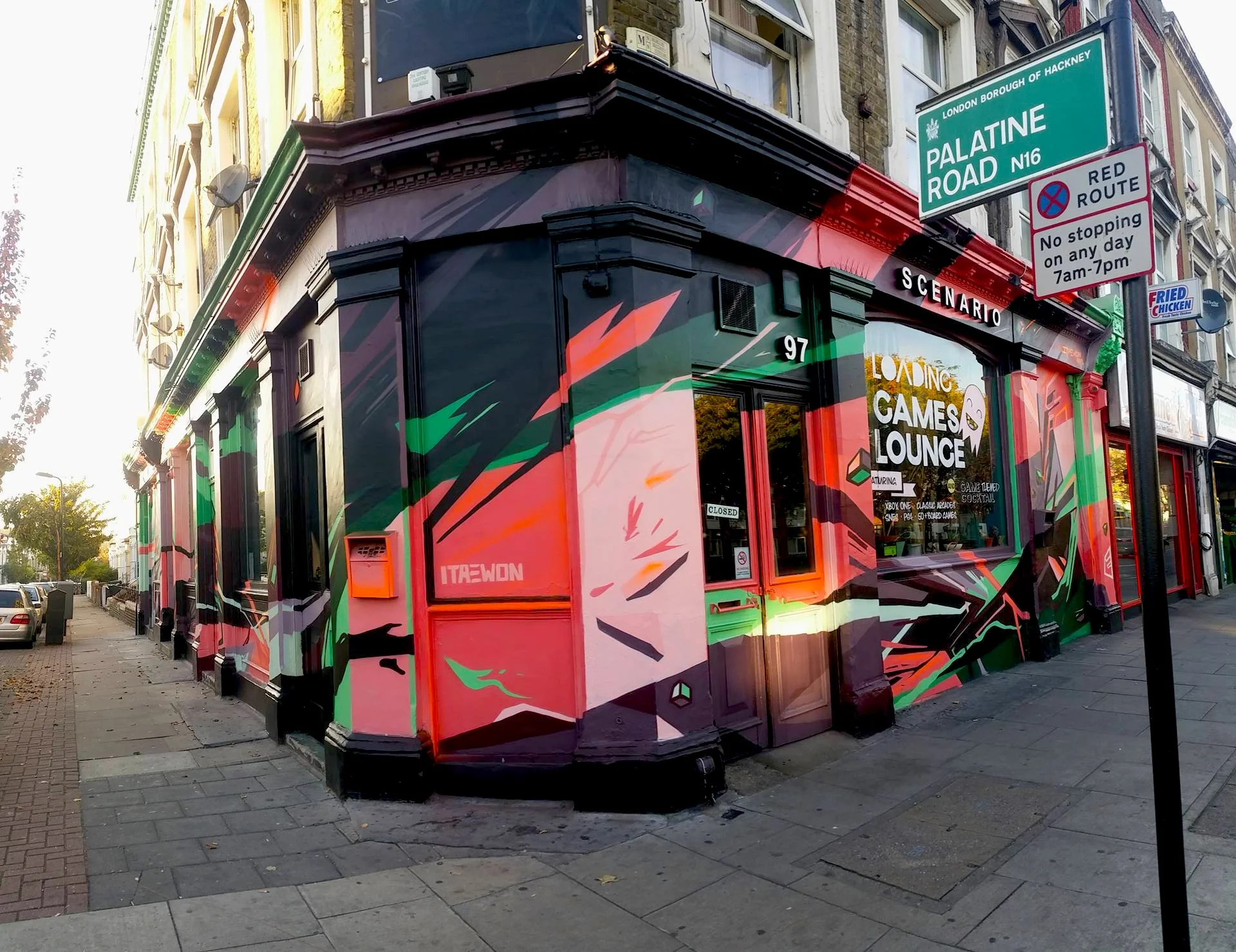 Itaewon. Bar Scenario - Stoke Newington, London. 2016
