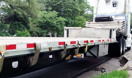 53' Step Deck / lower deck: 43'L x 8'6"W x 10'H