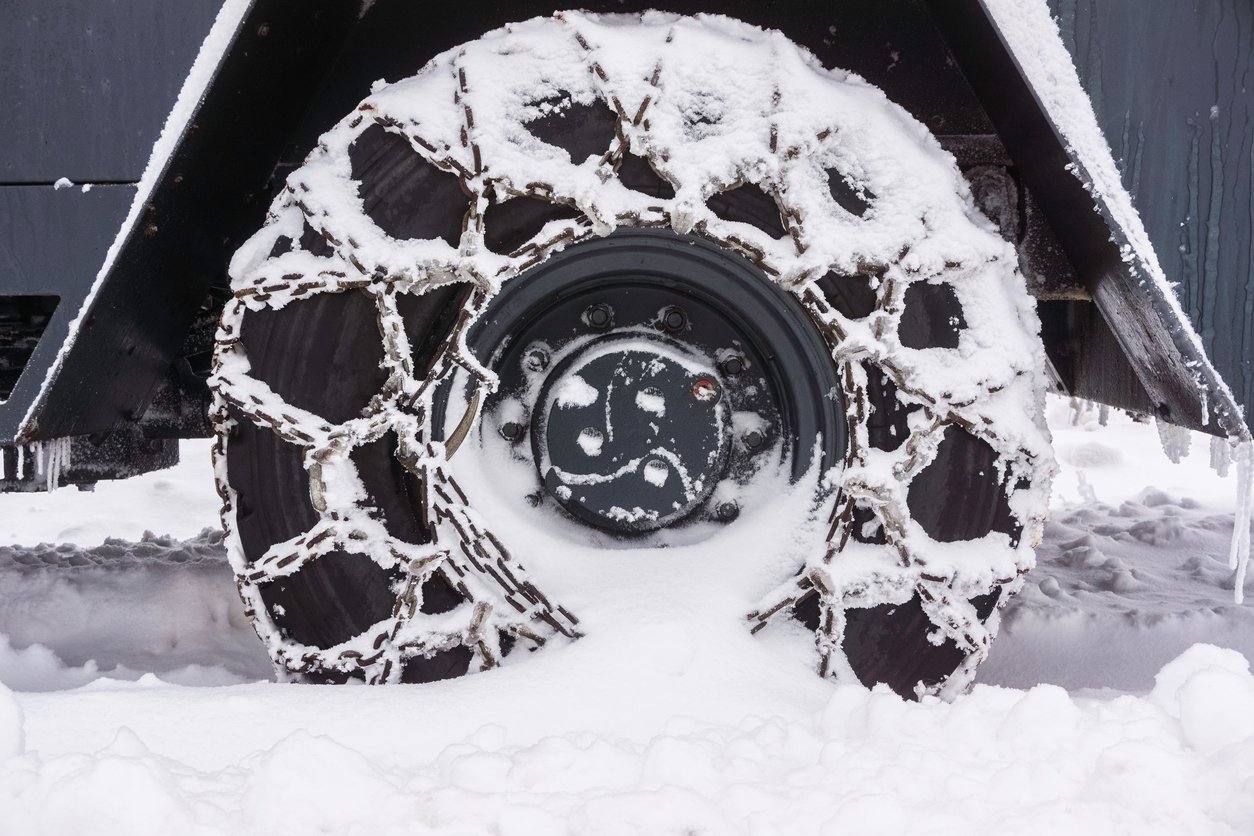 Landstar Trucking — What are the Snow Chain Laws