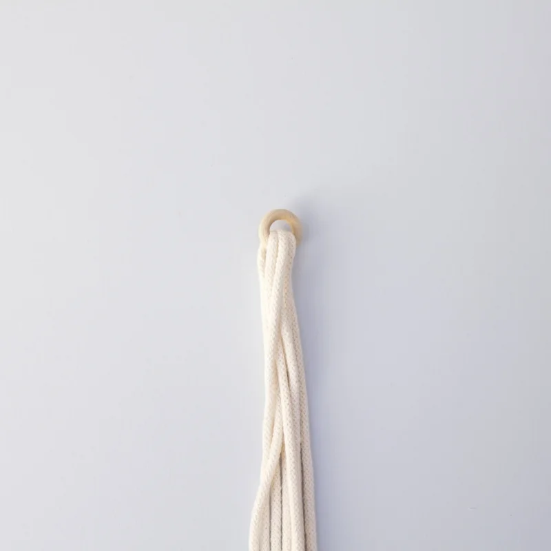 macrame plant hanger step 1.jpg
