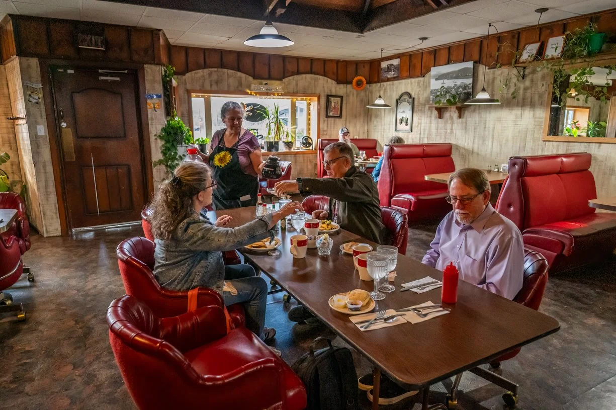 Coquille Oregon campaign with mayor