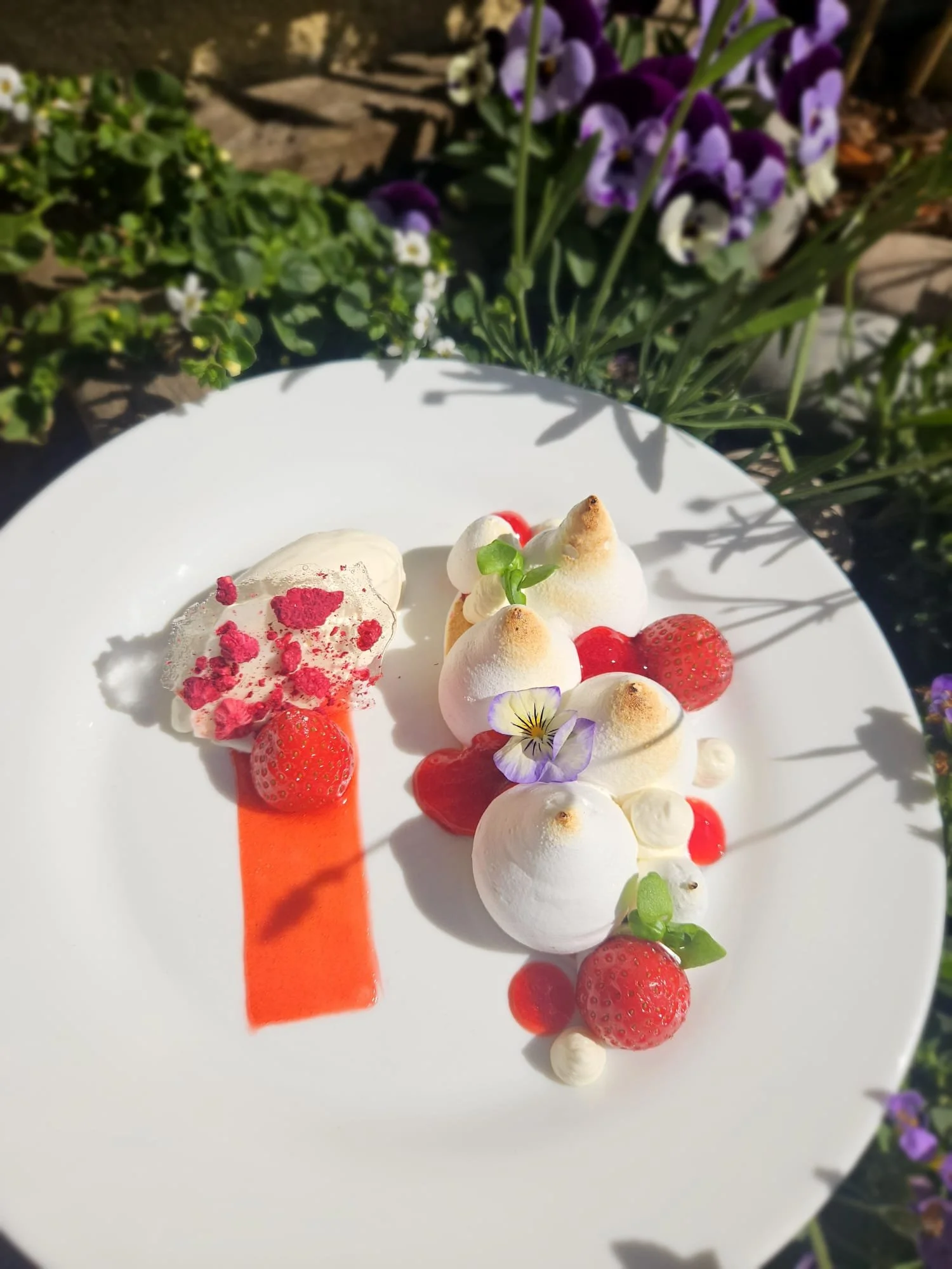 english strawberries meringue cream.jpg