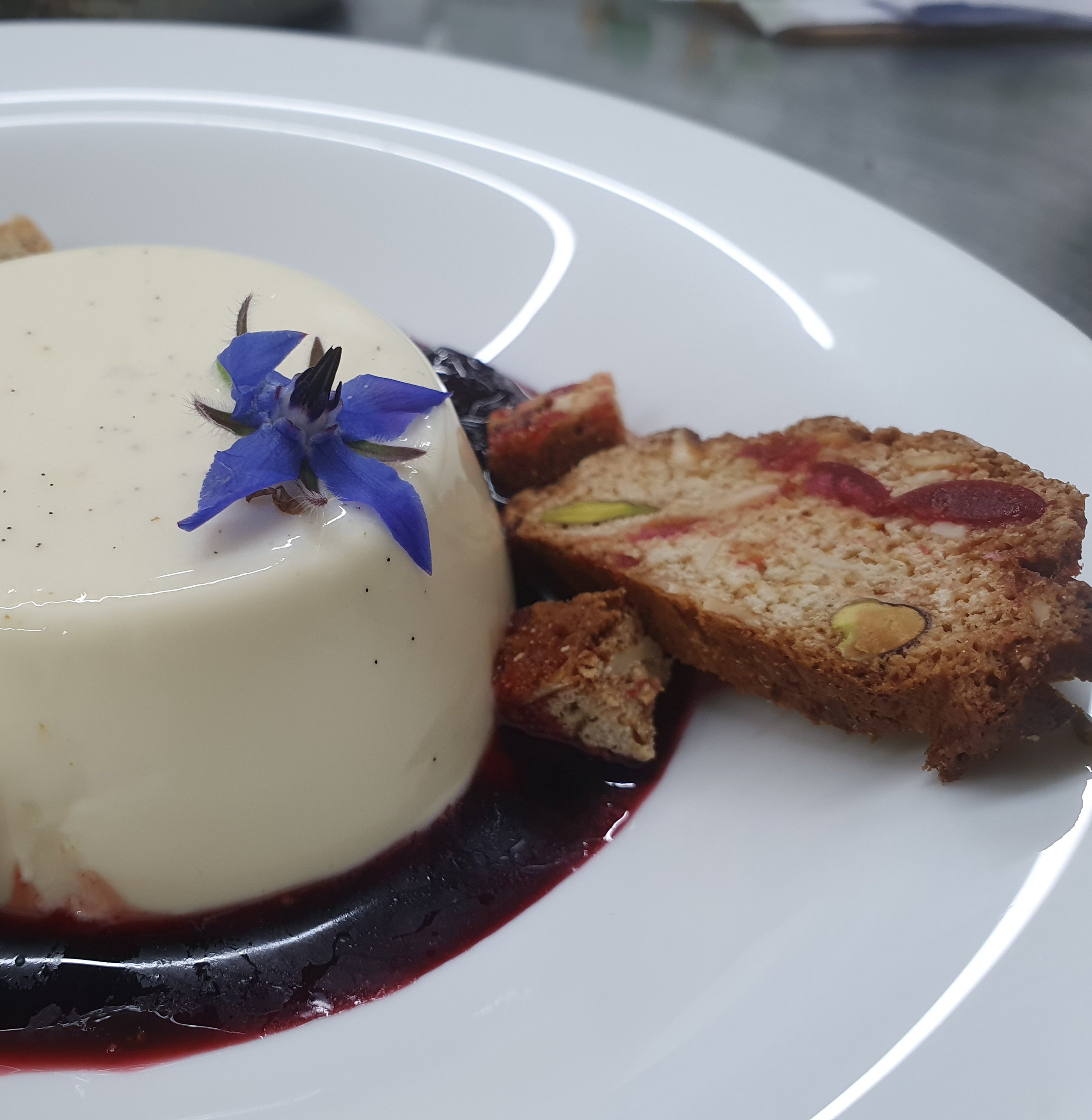 vanilla pannacotta, biscotti.jpg