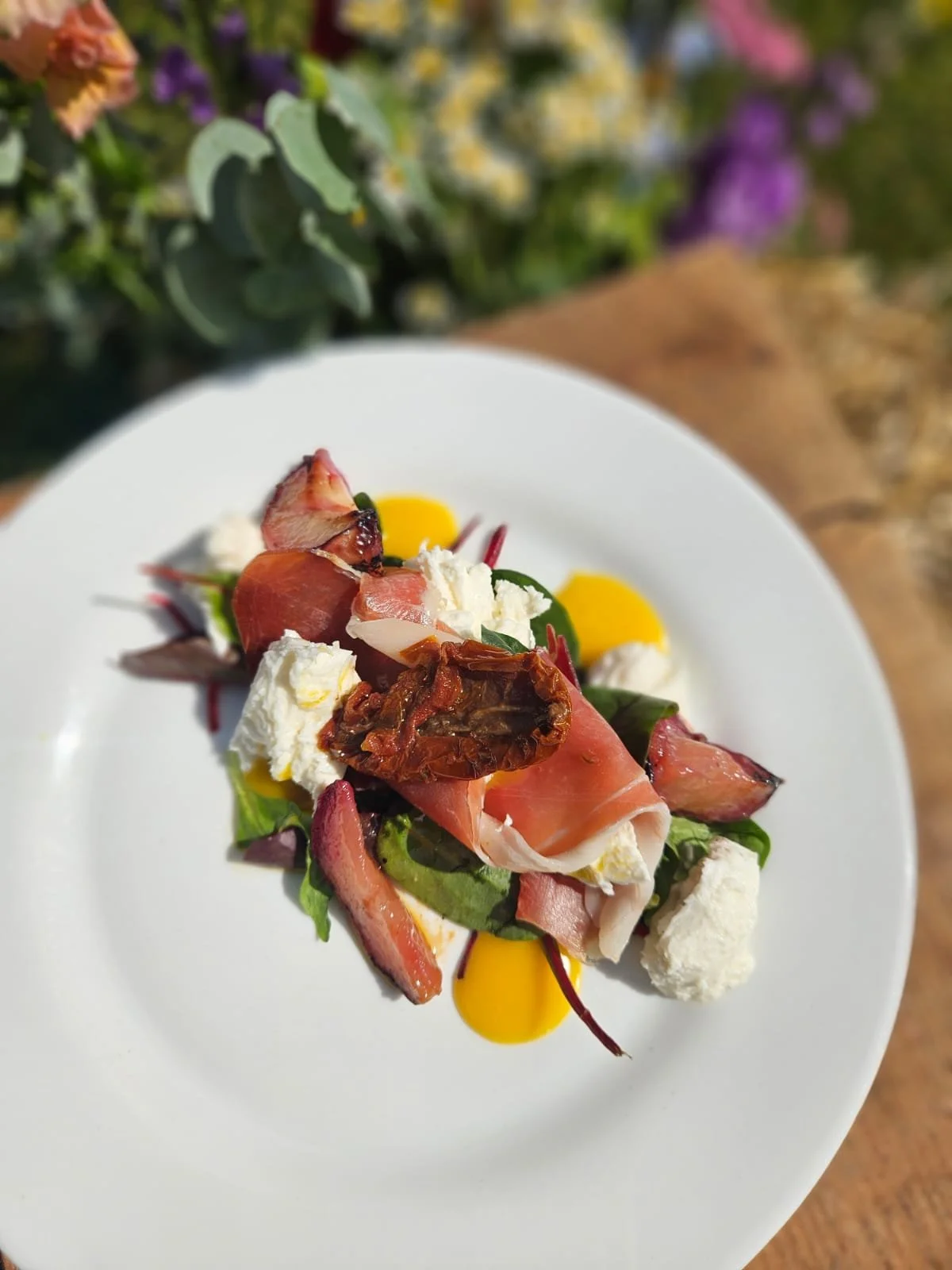 MozzerelaParmaHamNectarine.jpg