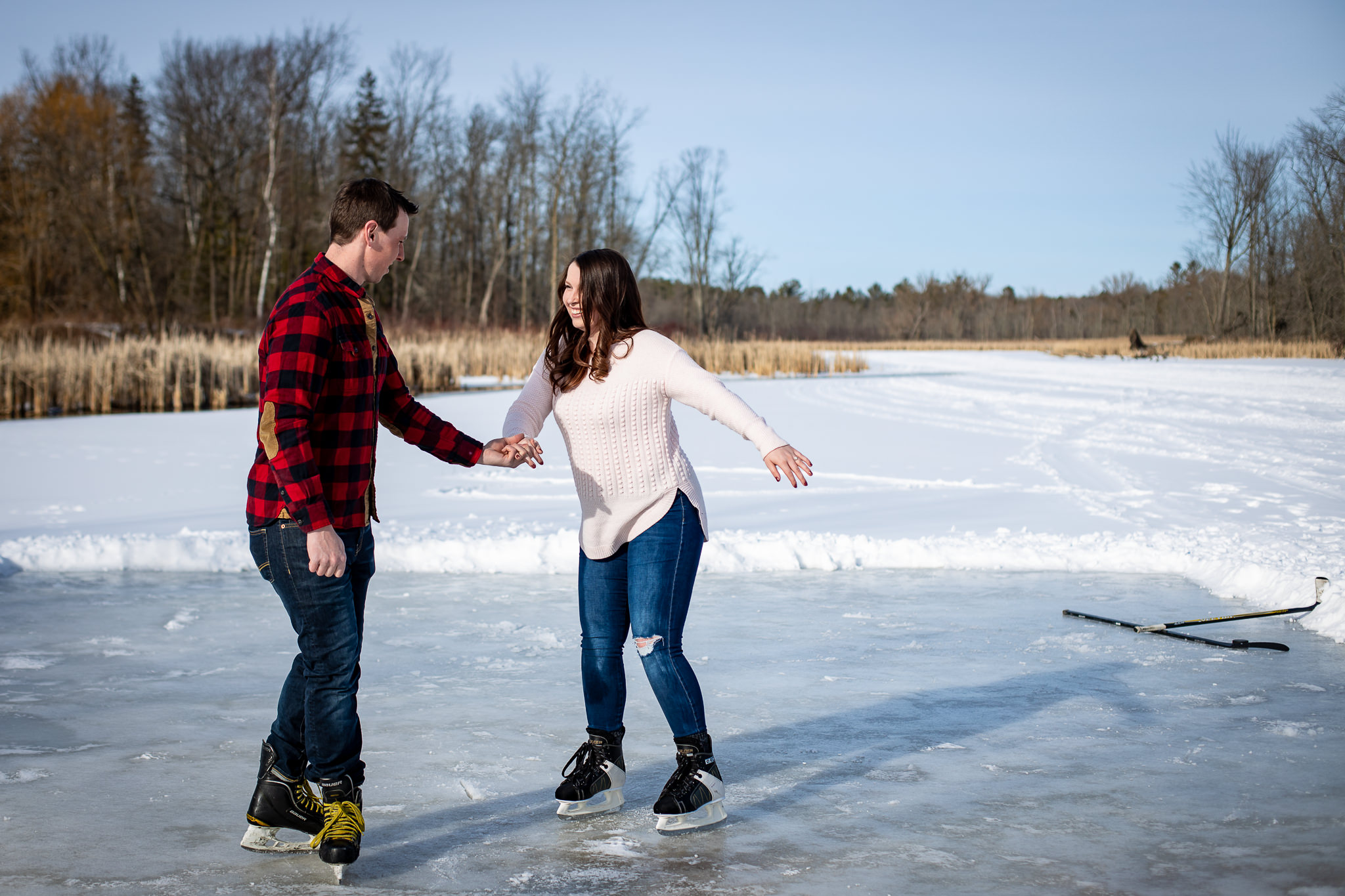 ice-skating-hockey-engagement-photos-1.jpg