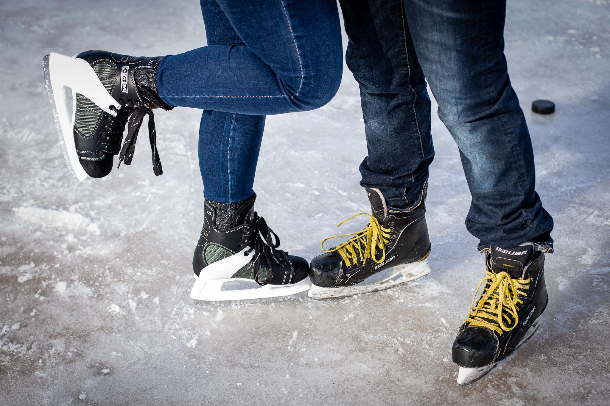 ice-skating-hockey-engagement-photos-9.jpg