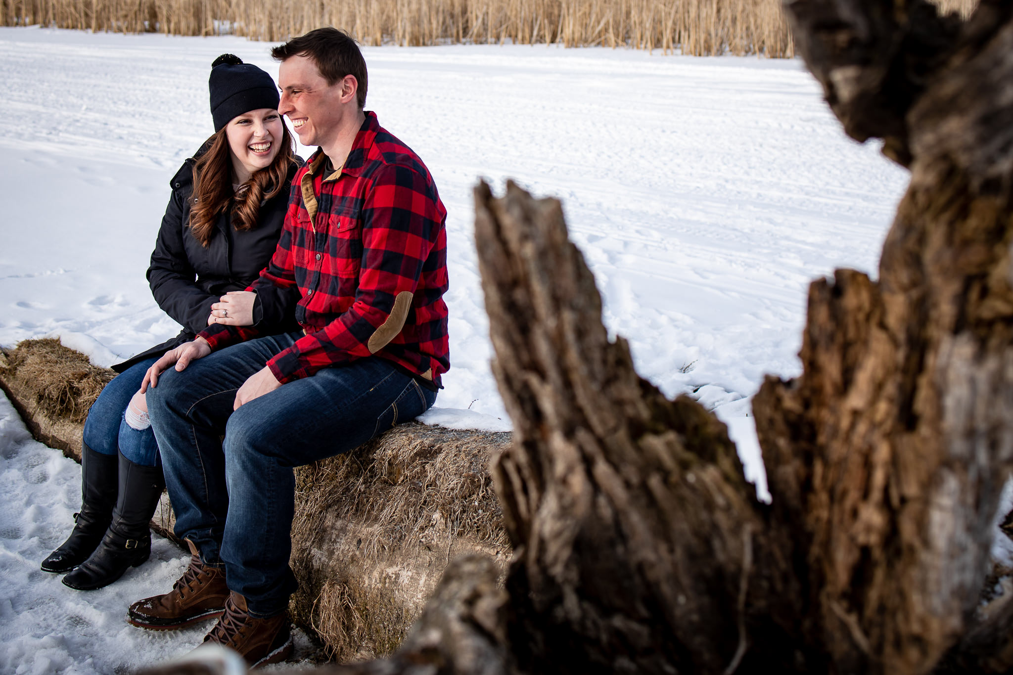 ice-skating-hockey-engagement-photos-14.jpg