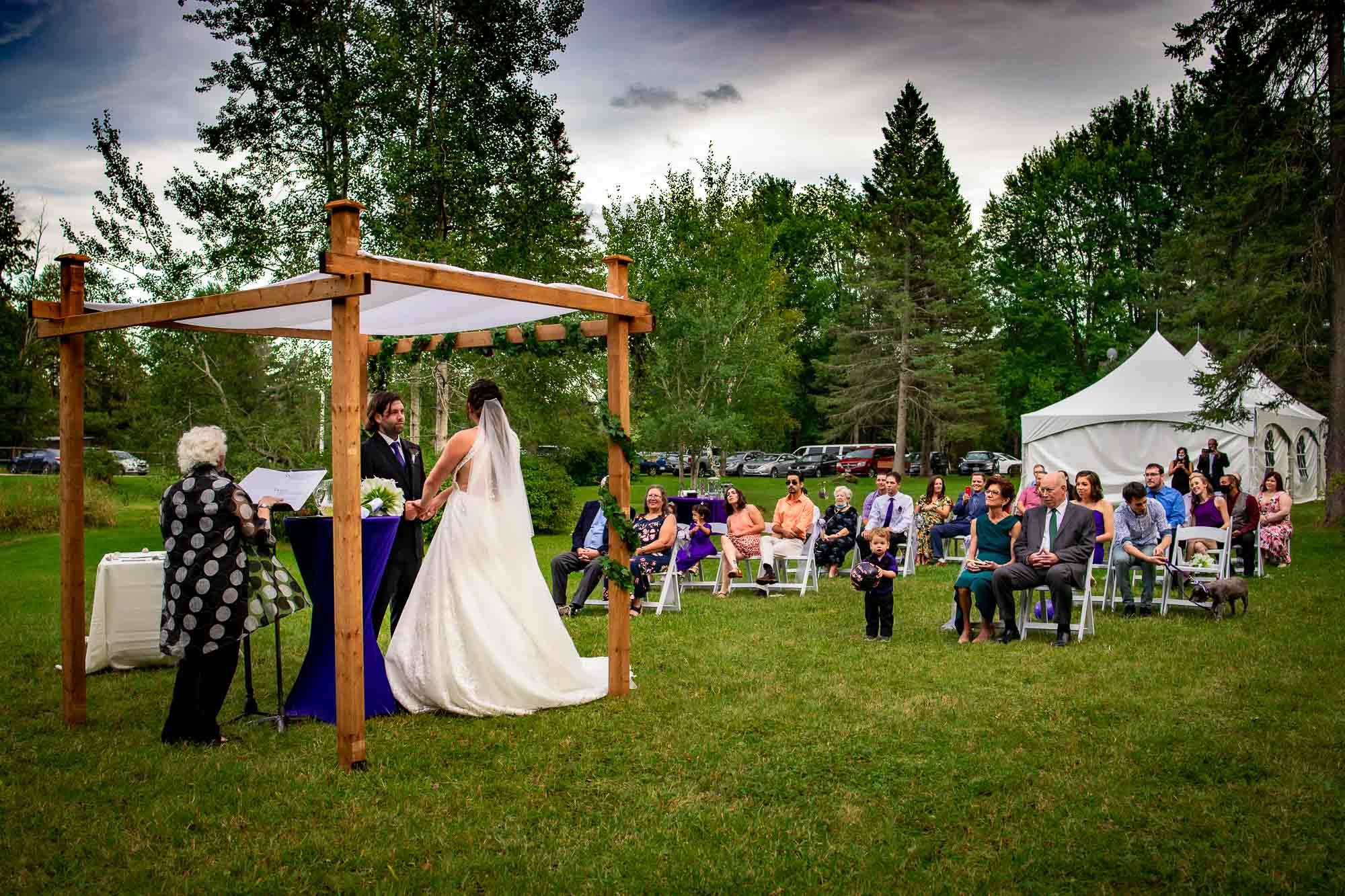 backyard-wedding-tips-1-2.jpg