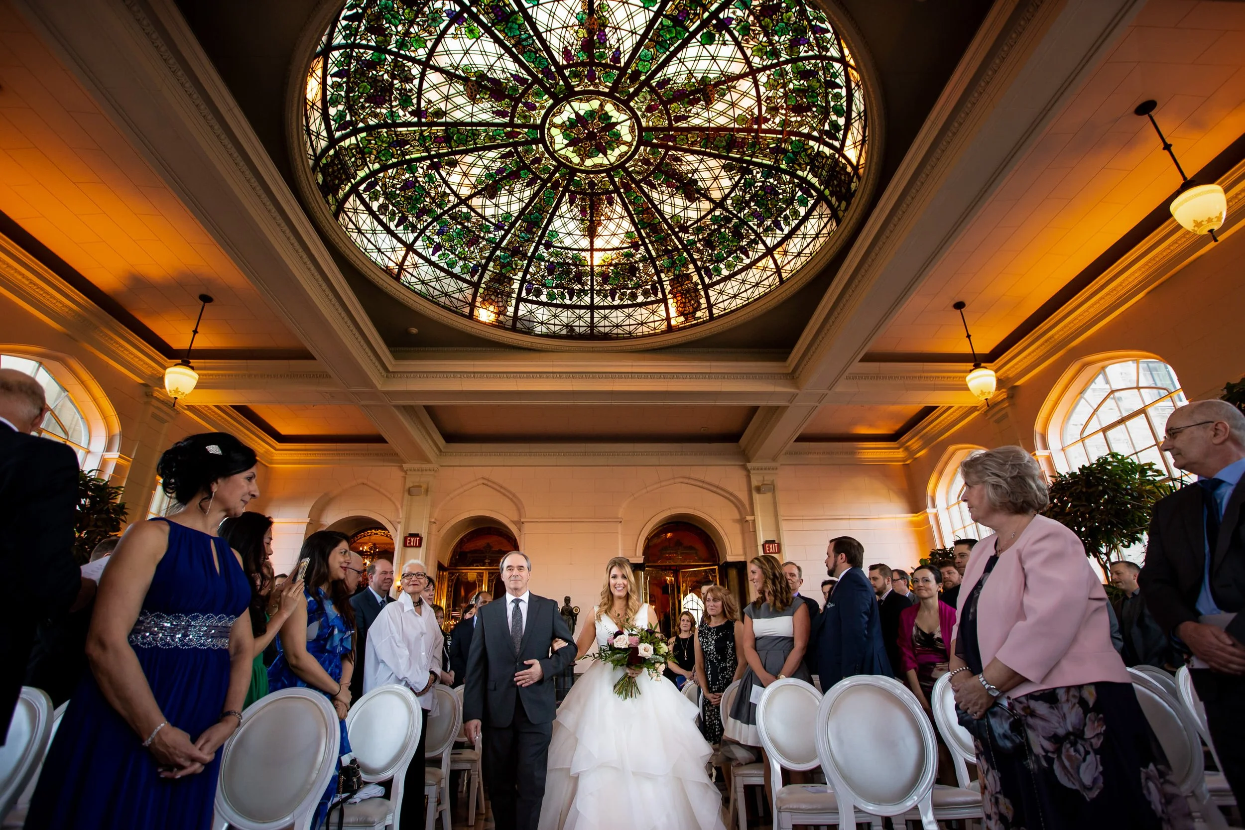 Casa Loma Wedding Photographer in Toronto | Real Weddings, Photos and What It’s Like