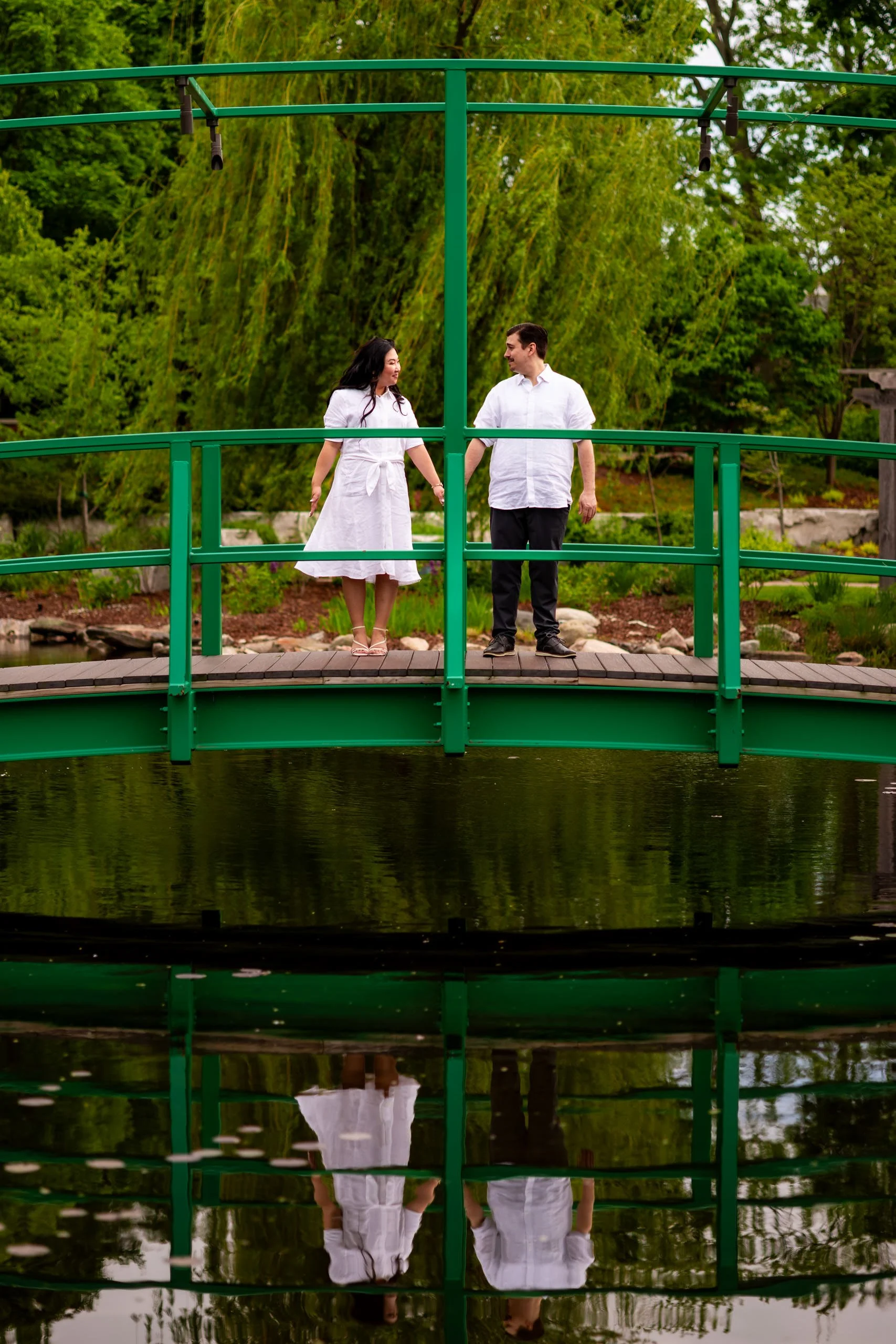 Niagara on the Lake engagement photos bridge reflection Pillar and Post