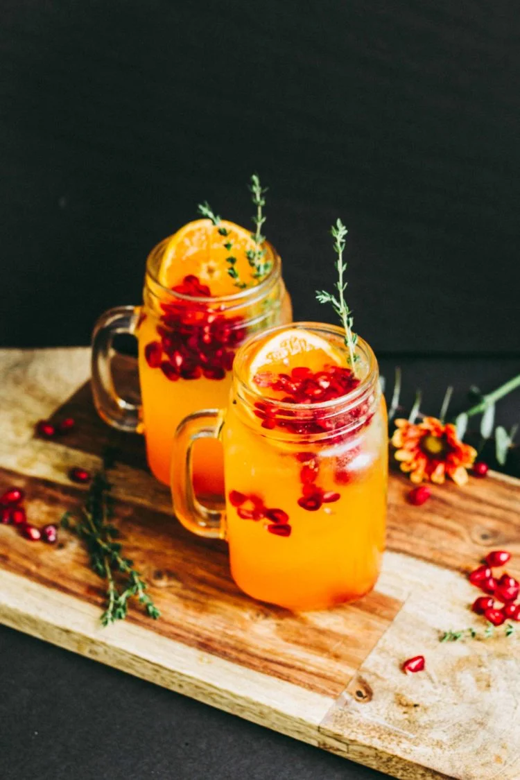 Clementine Pomegranate Spritzer