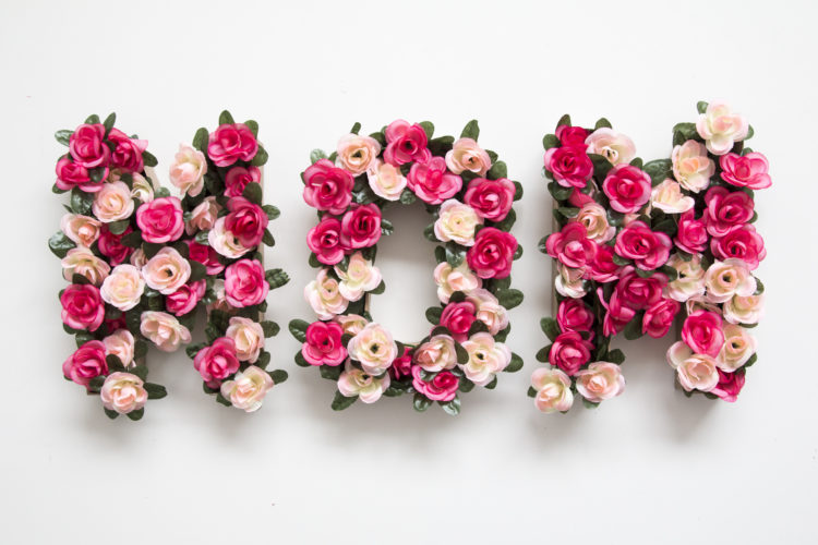 DIY Floral "Mom" Letters