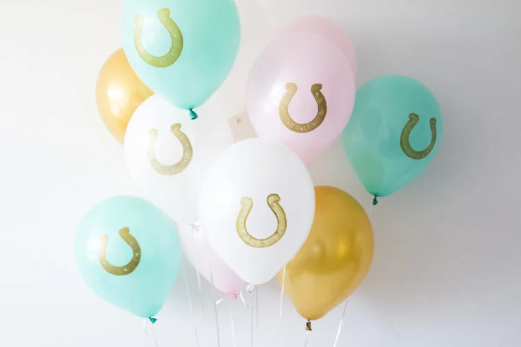 DIY Kentucky Derby Balloons