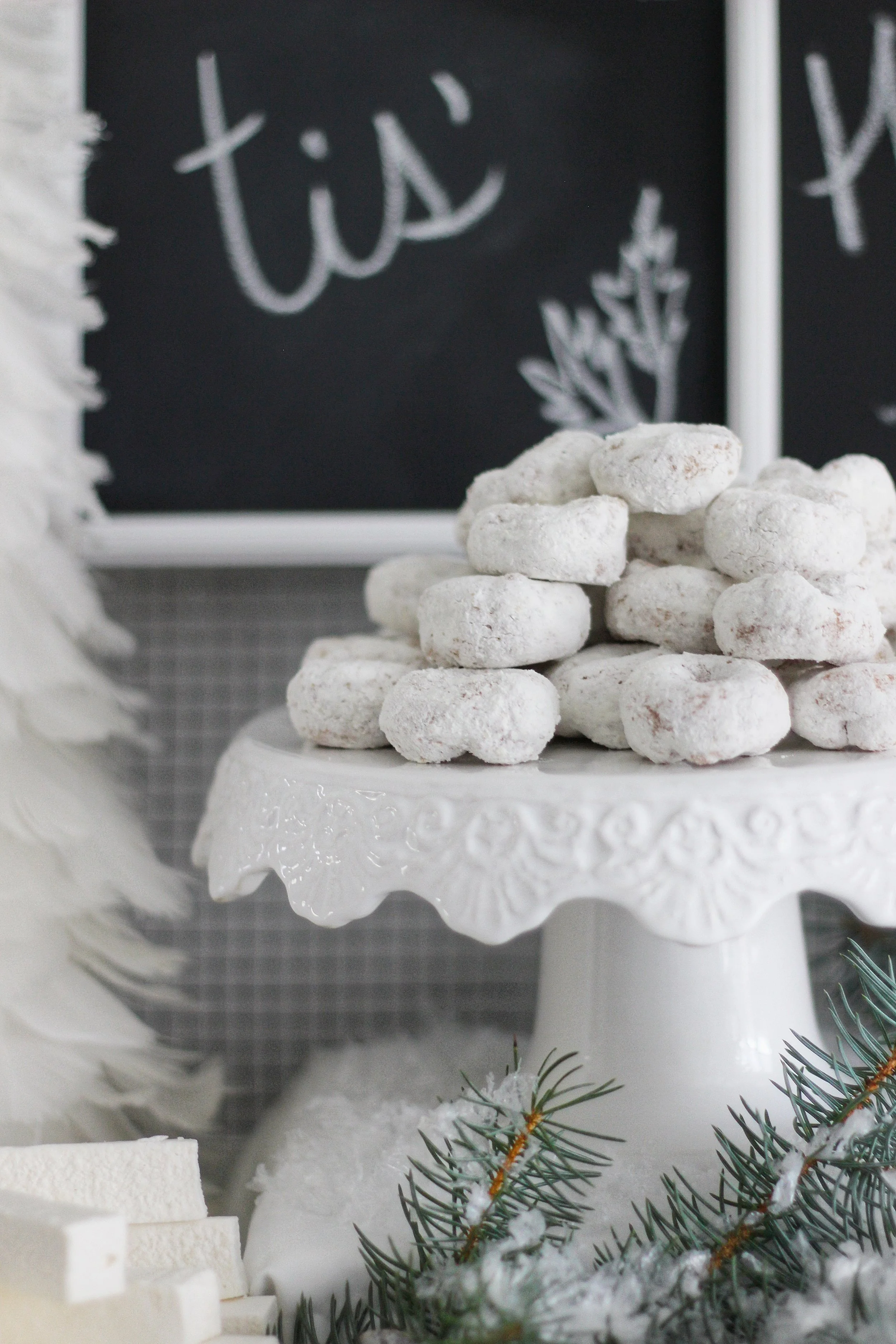 jingle-mingle-dessert-bar-9-1217.jpg