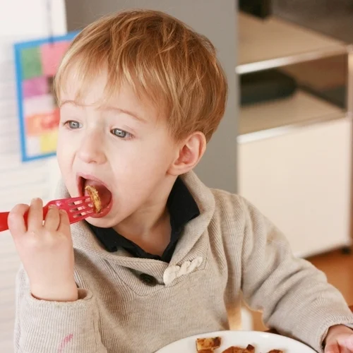 Lukey Eats: Cinnamon Raisin French Toast