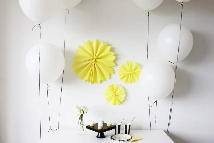 DIY with LMP: Paper Wall Flowers