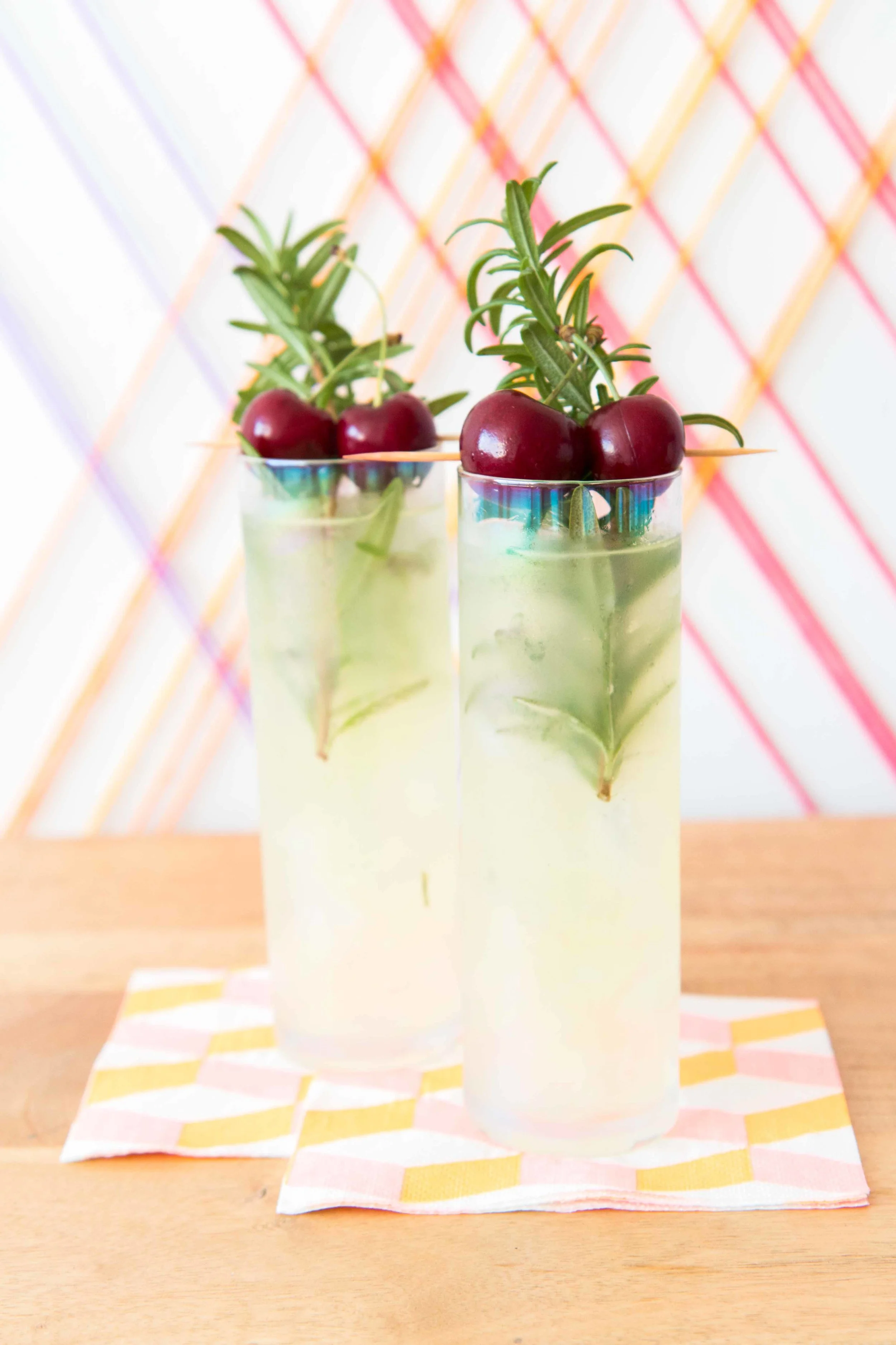 Lemon Rosemary Gin Fizz