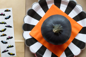 Last Minute Halloween Crafts &amp; Cocktails
