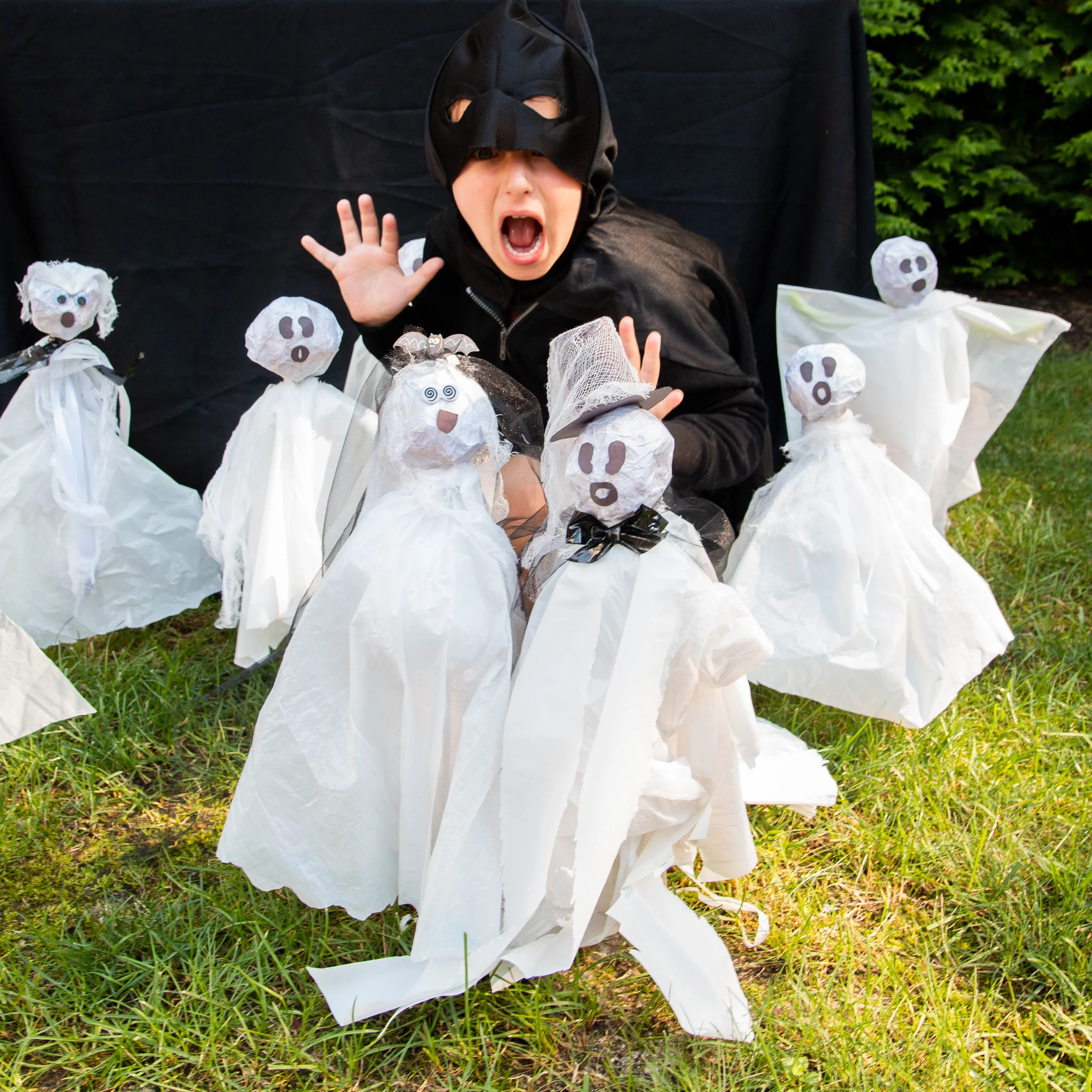 DIY Halloween Ghosts
