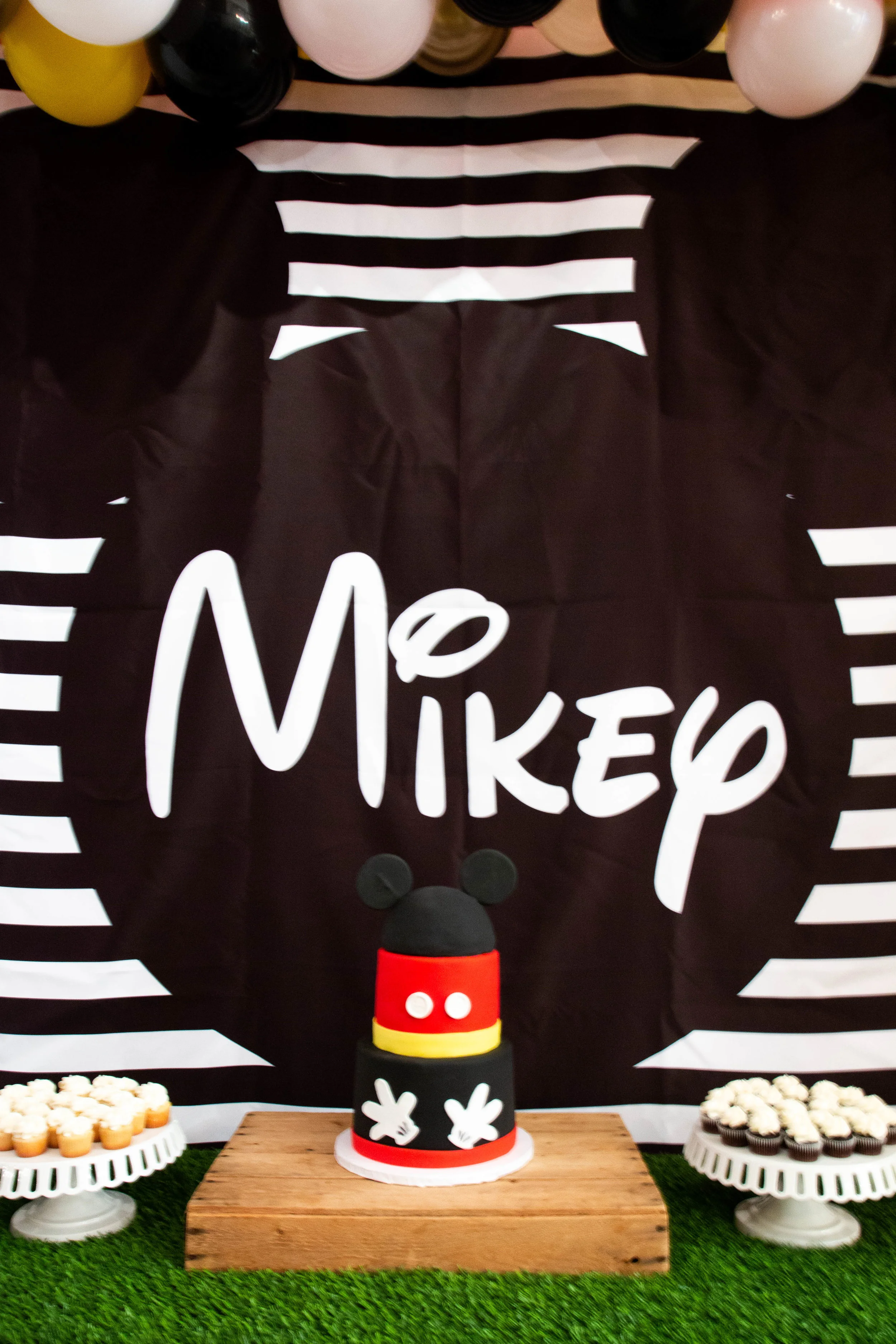 Mickey Mouse at Maman